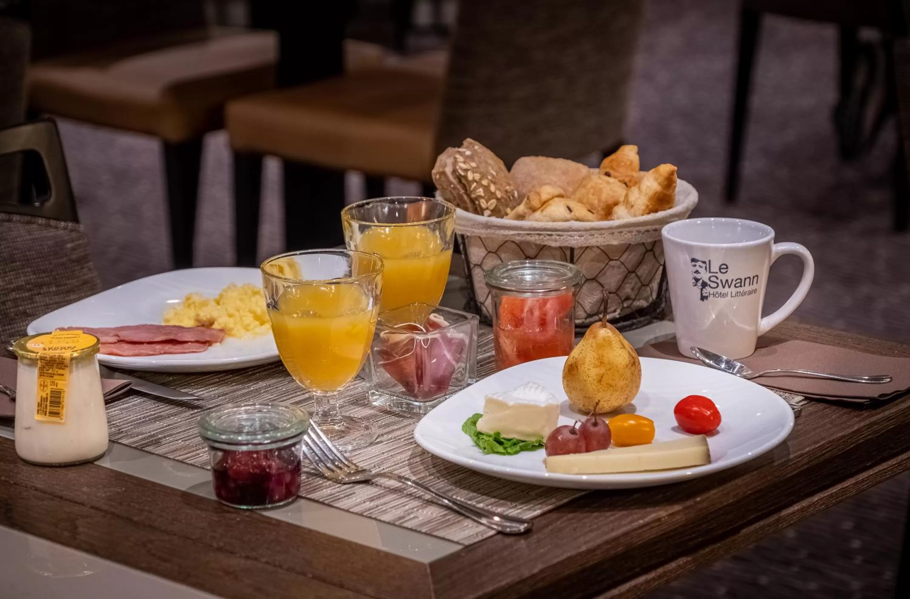 Breakfast in Hotel Litteraire Le Swann, BW Premier Collection