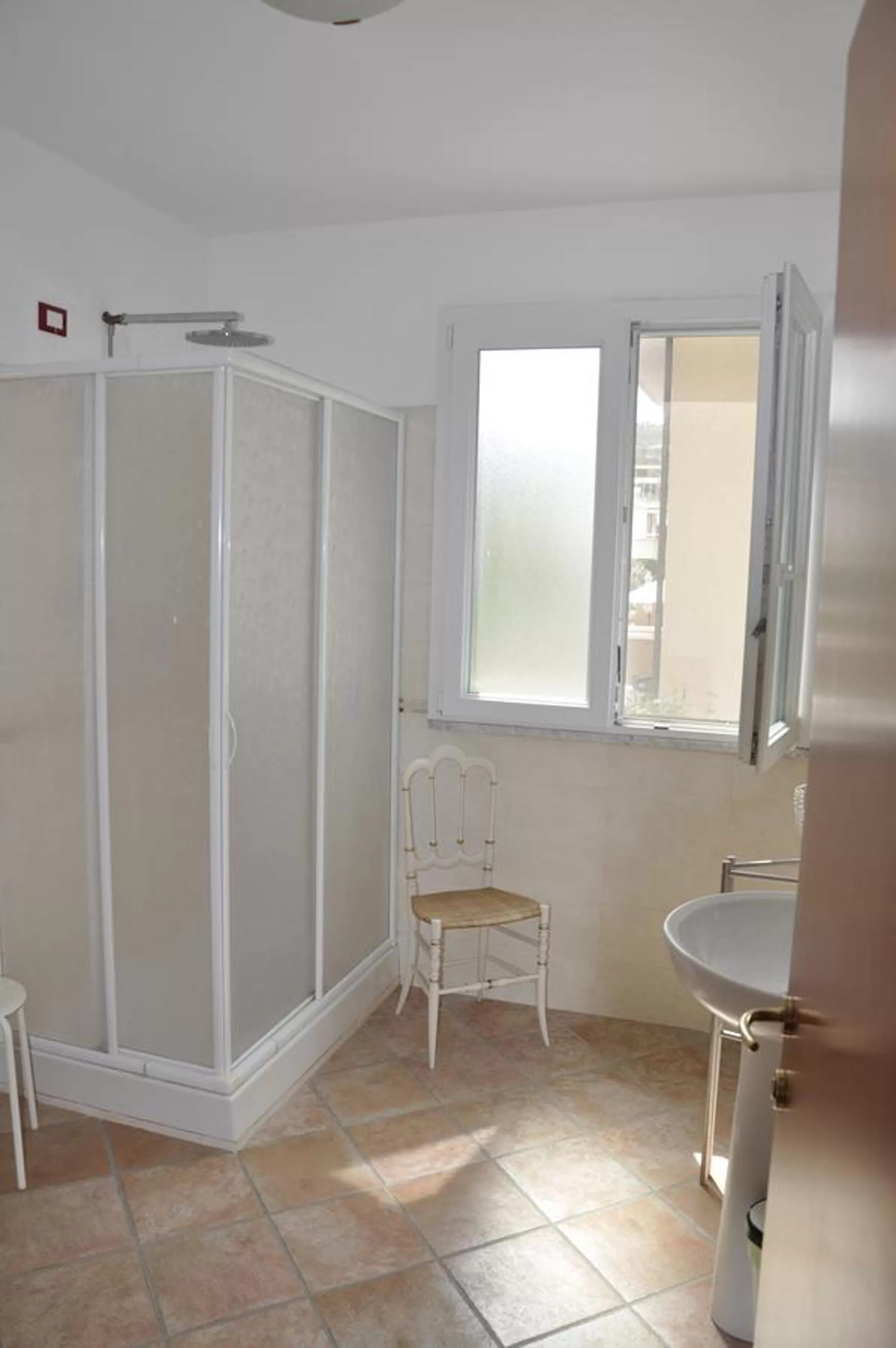 Bathroom in Bed & Breakfast 4U PARCHEGGIO INTERNO