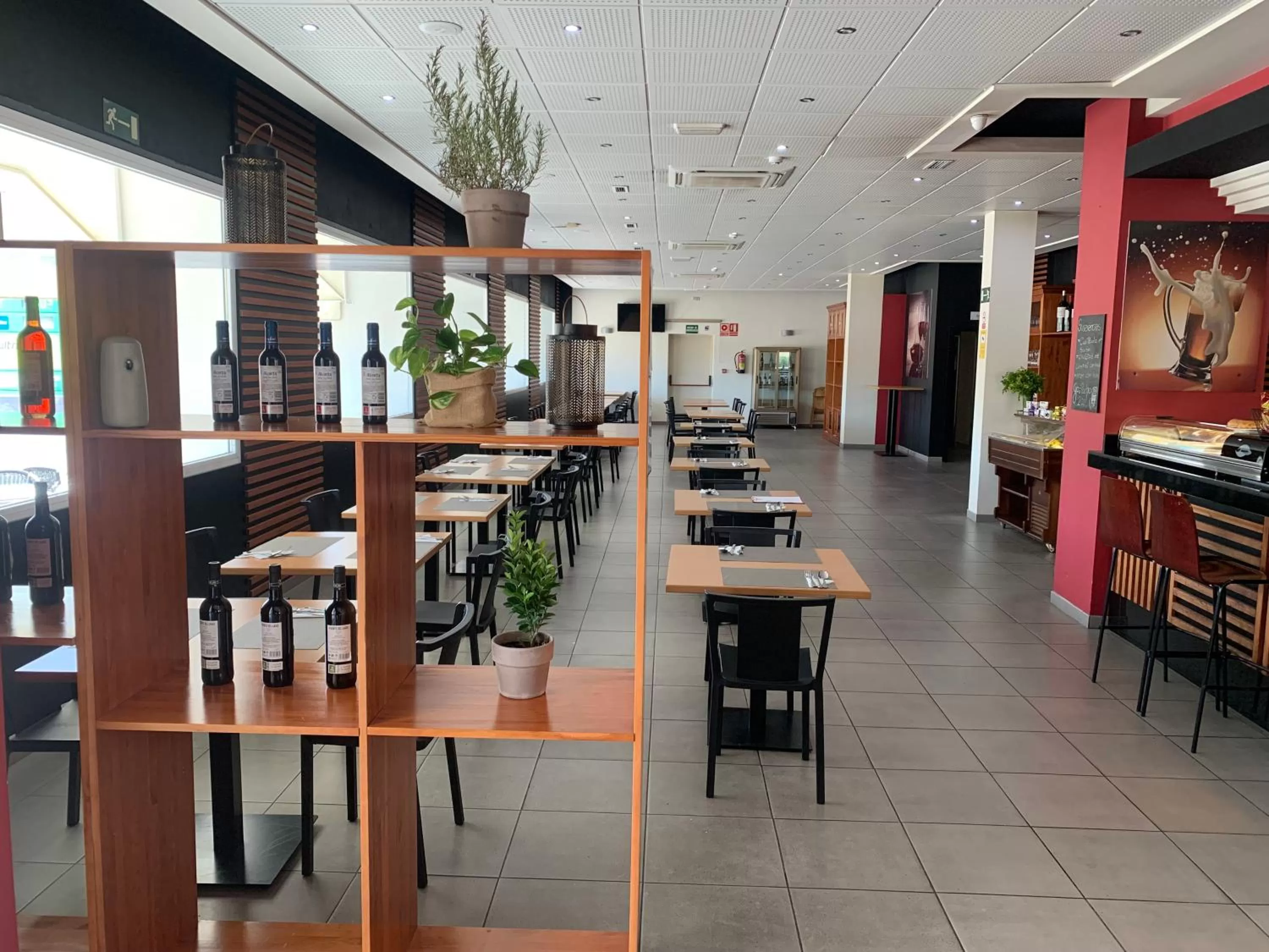 Restaurant/places to eat in Hacienda Guadalquivir