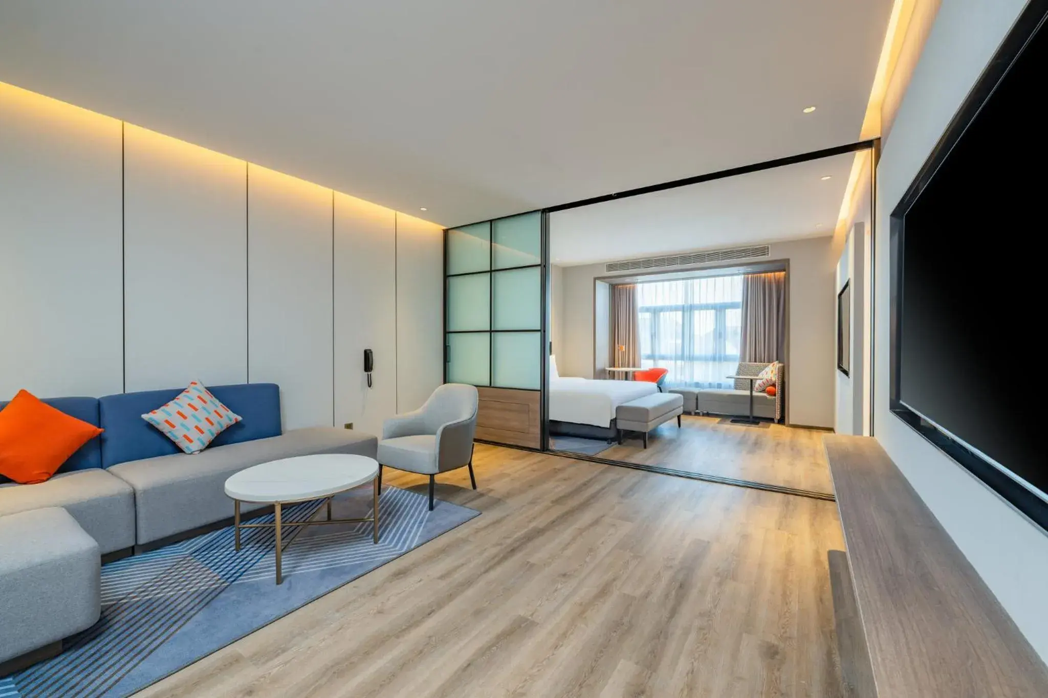 One bedroom Suite One King Bed in Holiday Inn Express Suzhou Luzhi, an IHG Hotel One bedroom Suite One King Bed in Holiday Inn Express Suzhou Luzhi, an IHG Hotel