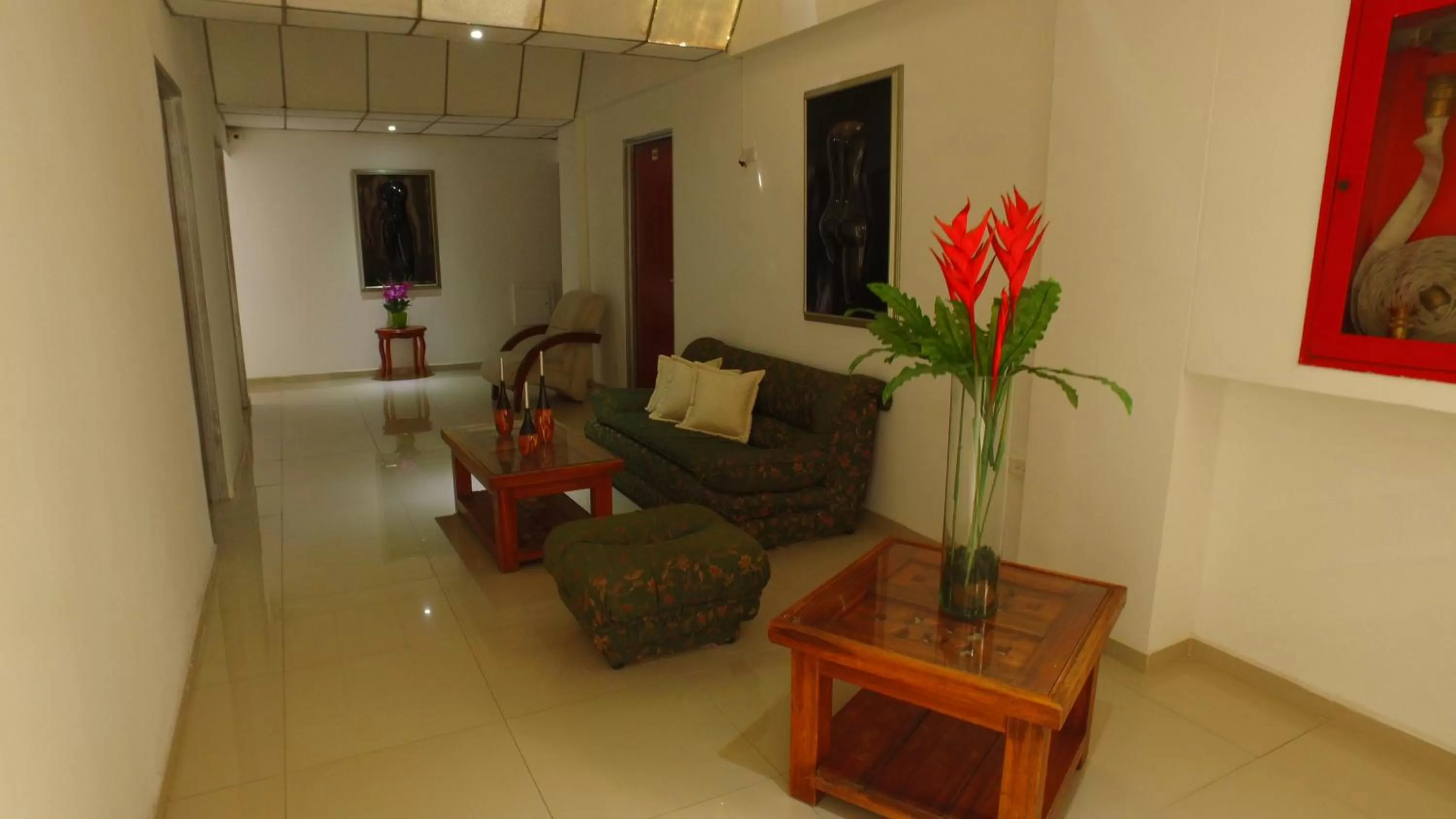 Decorative detail, Seating Area in Hotel Cafe Plaza