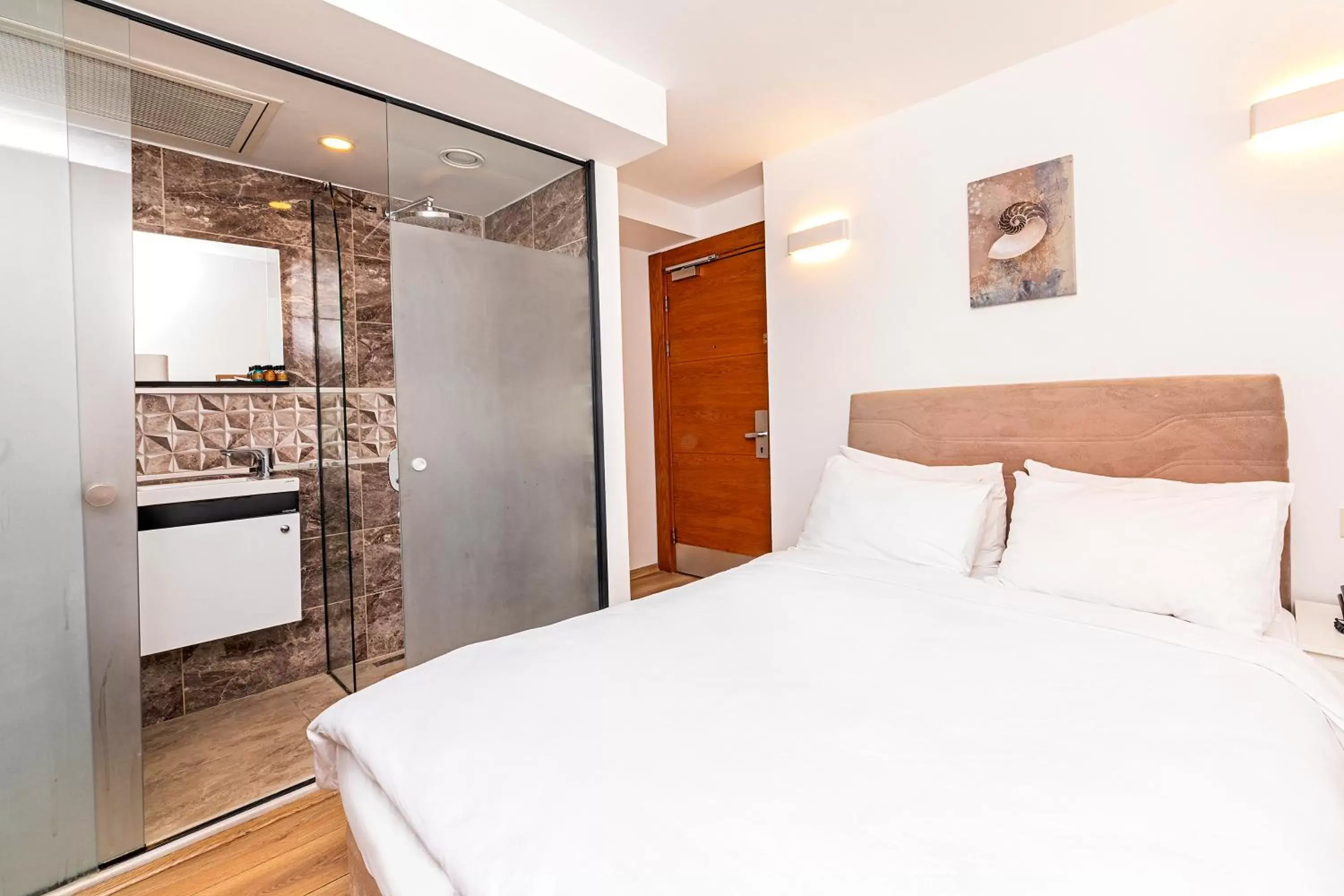 Budget Double Room in Neda Budget Double Room in Neda