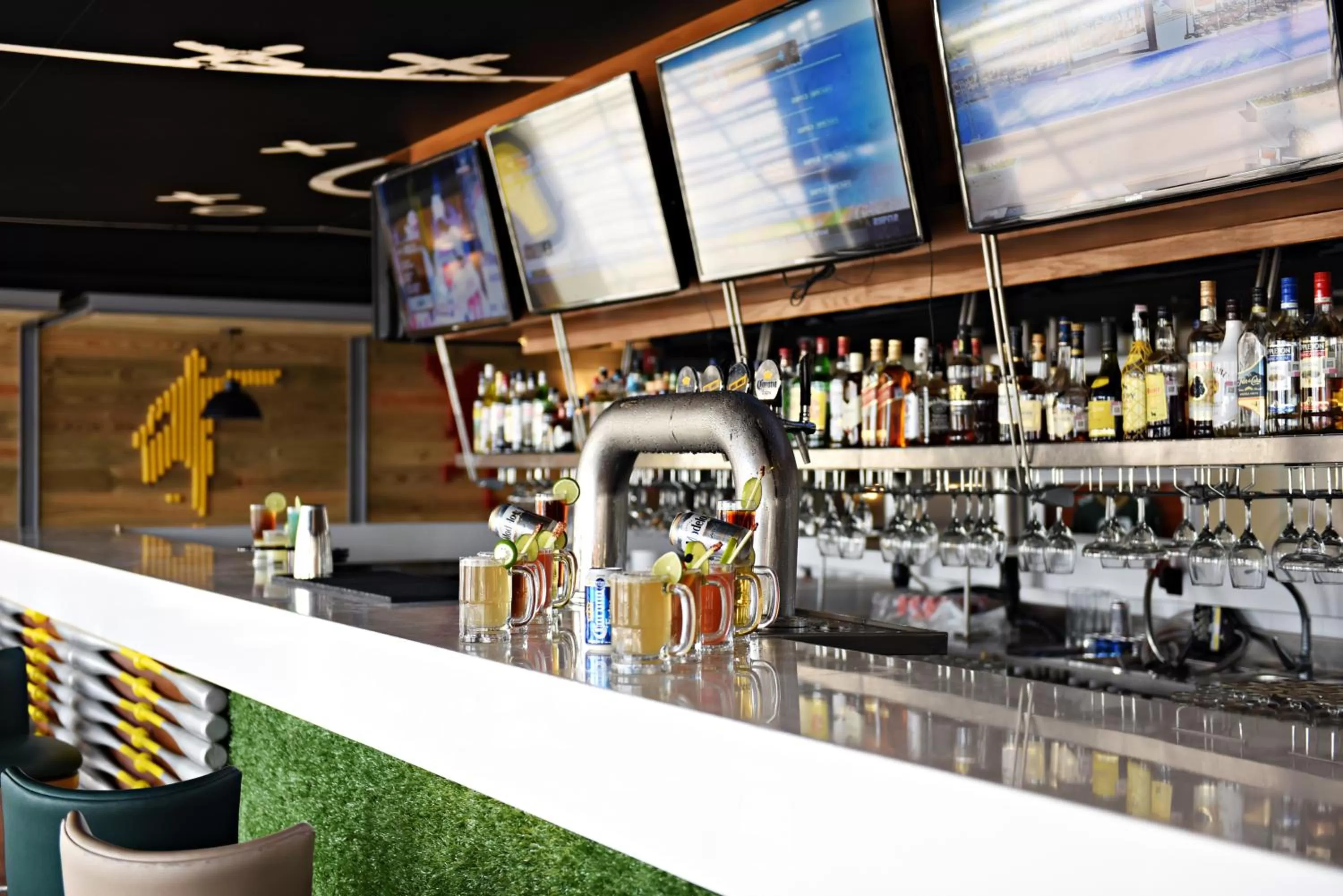 Lounge or bar in Royalton Riviera Cancun, An Autograph Collection All-Inclusive Resort & Casino