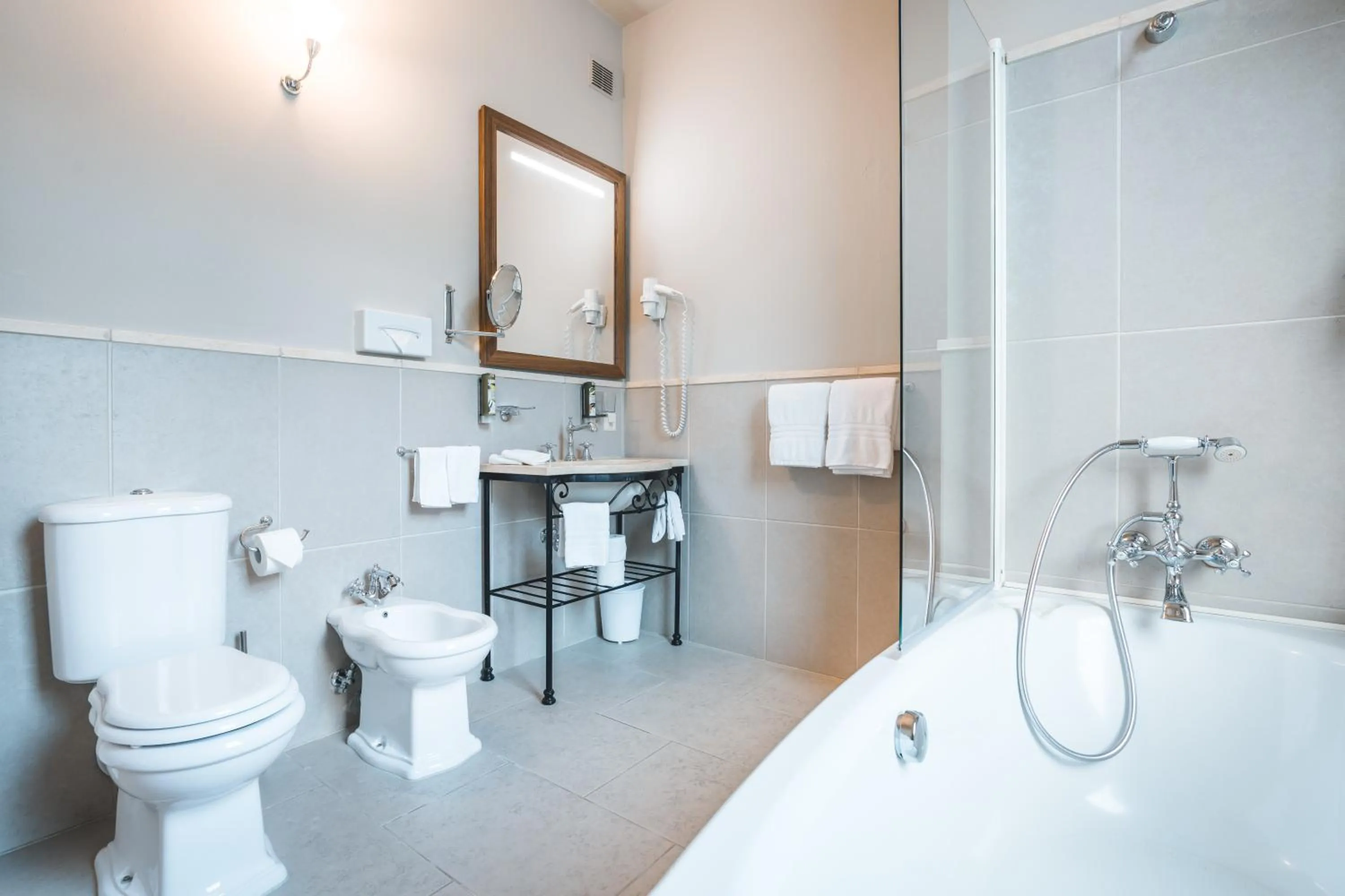 Bathroom in Hotel Reine Victoria