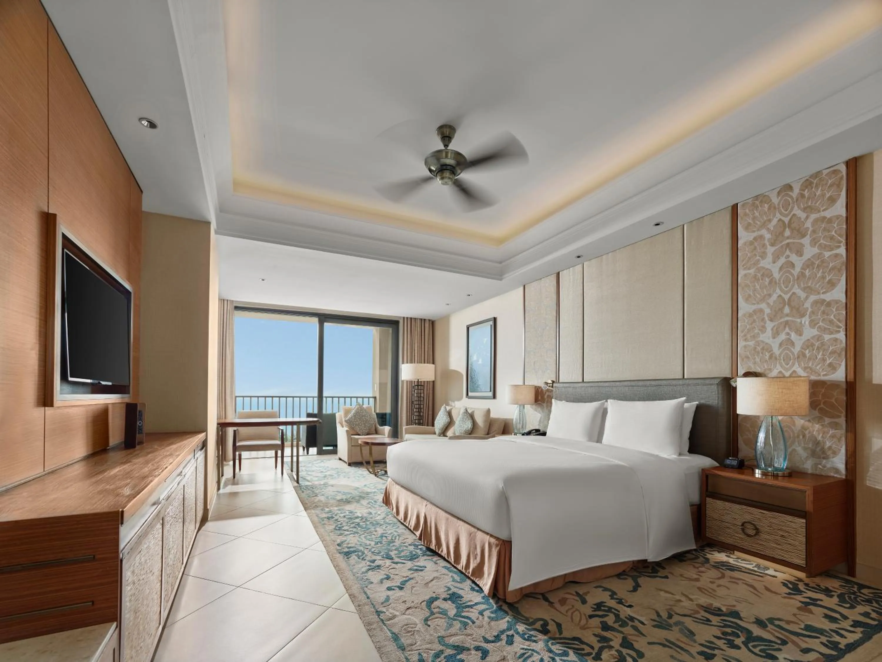Bed in Hilton Haikou Meilan - Beachfront Hotel