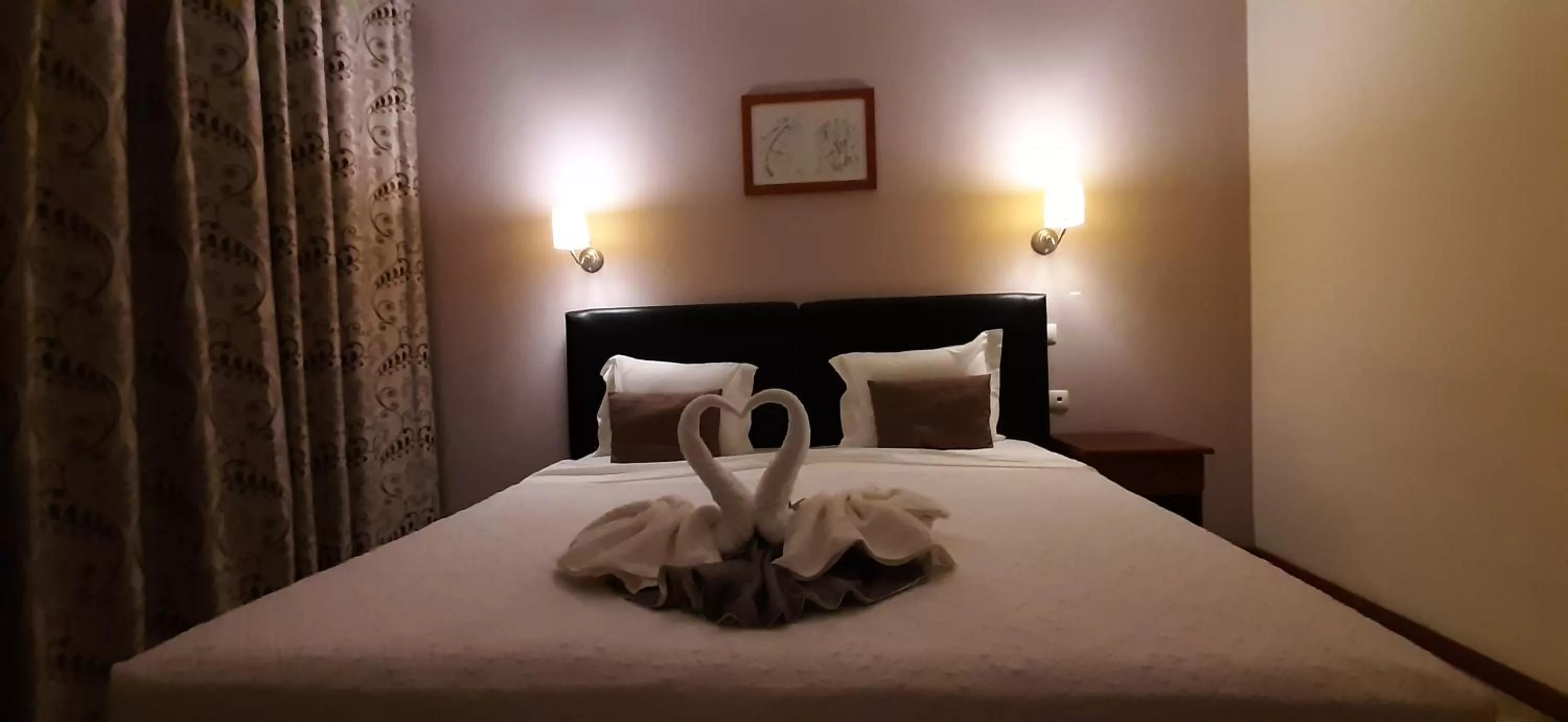 Bed in Atlantic Maio Hotel