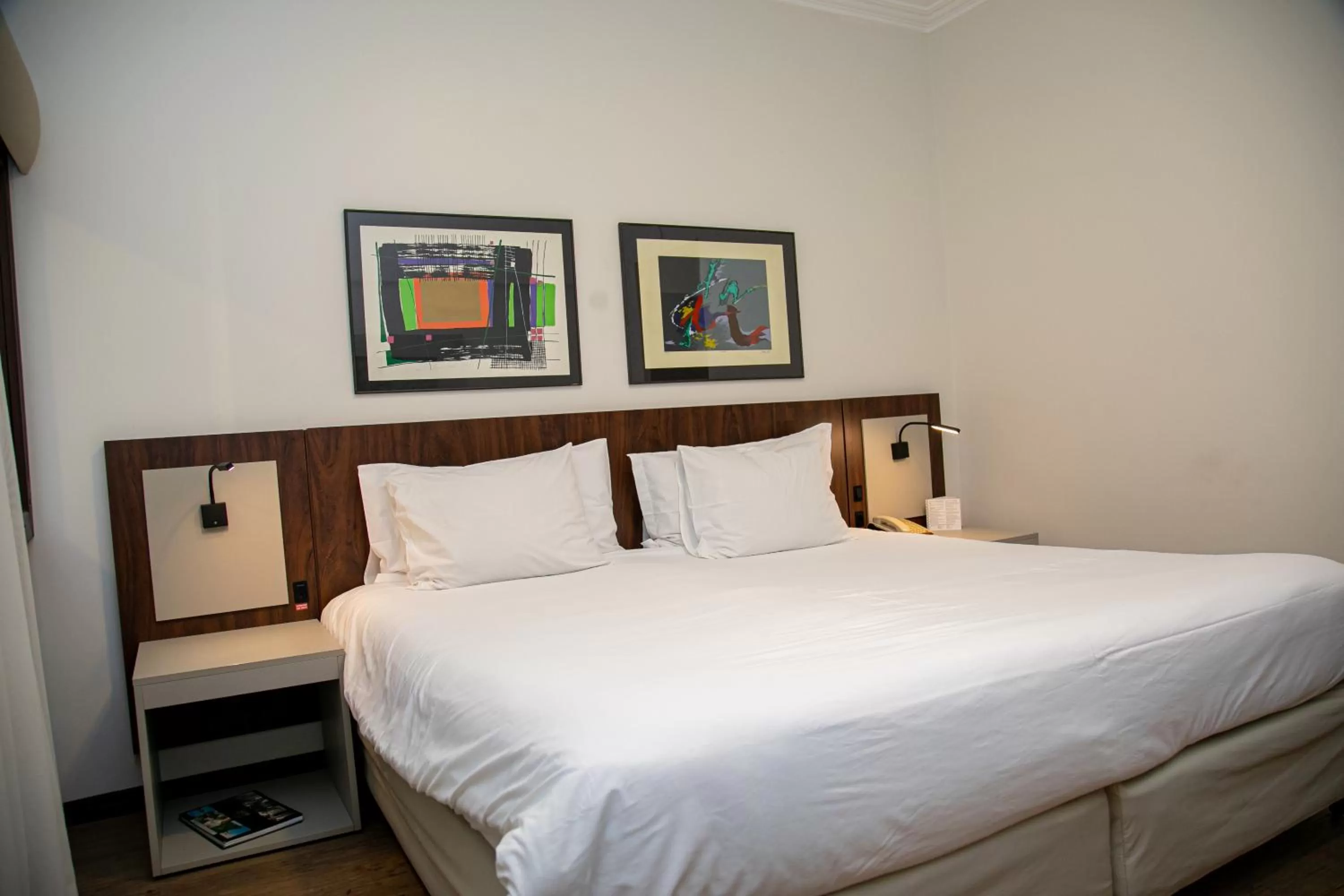 Bed in Plaza Blumenau Hotel