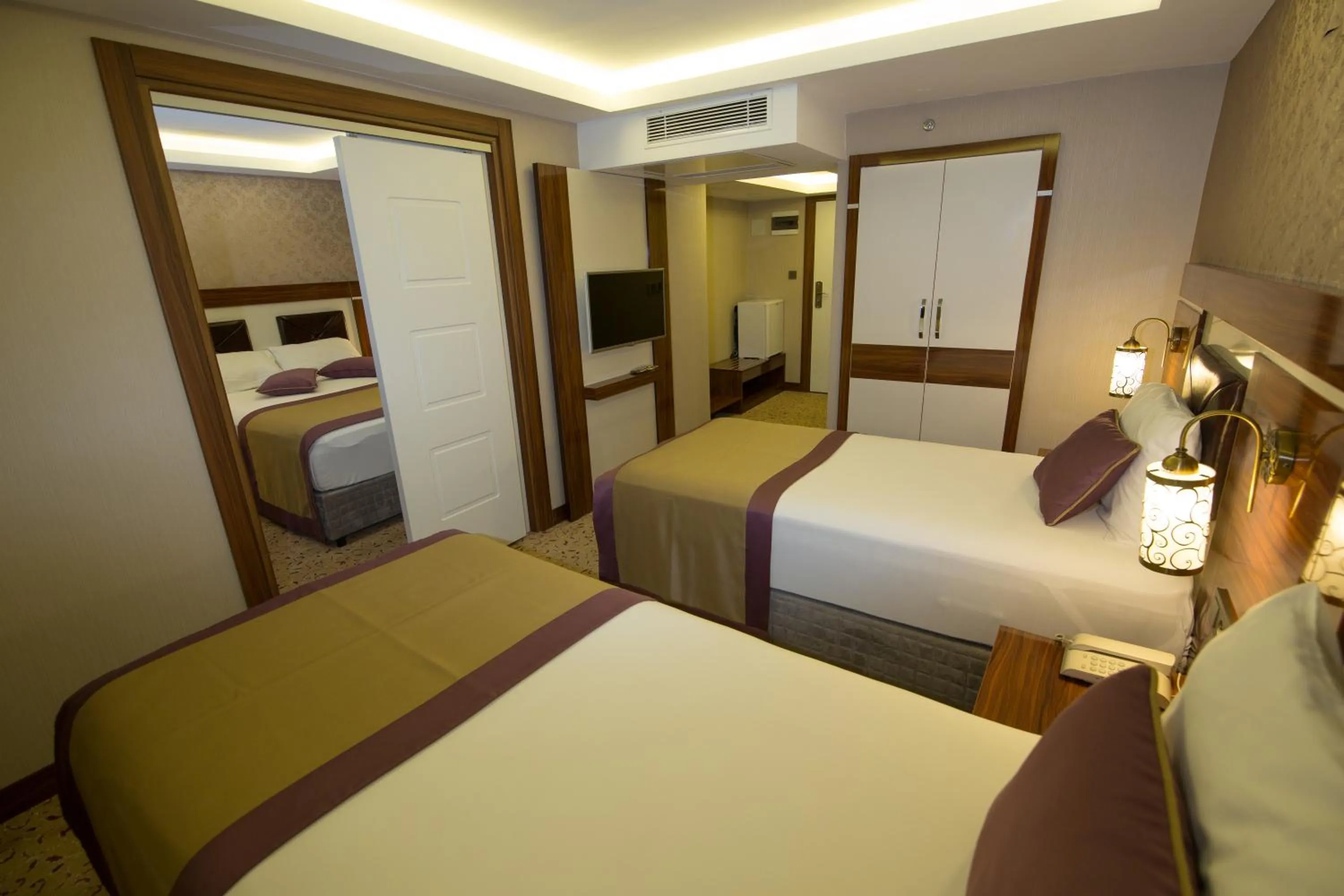 Photo of the whole room, Bed in Ruba Palace Thermal Hotel