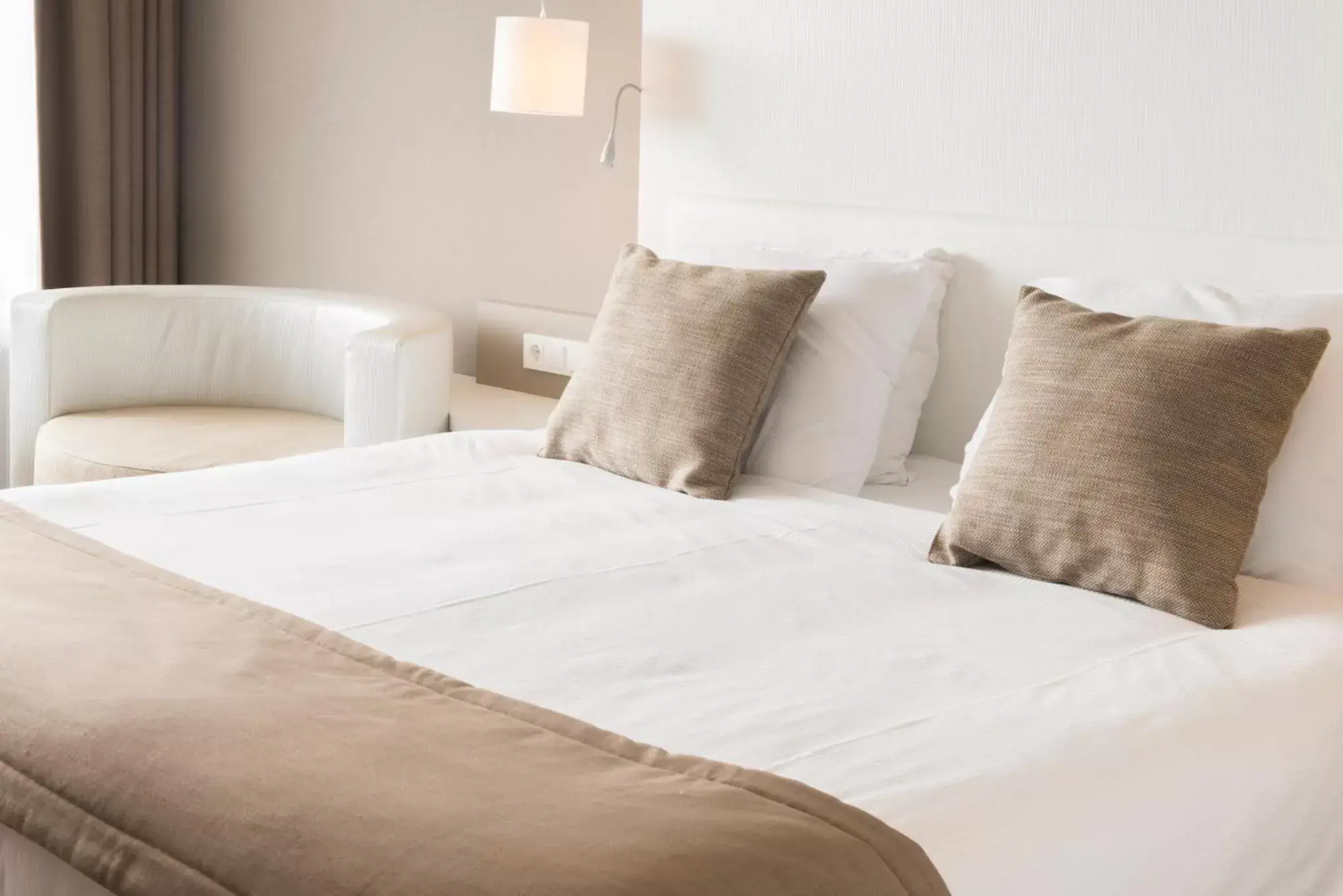 Deluxe Double Room with Bath and Shower in Fletcher Hotel-Restaurant de Wageningsche Berg Deluxe Double Room with Bath and Shower in Fletcher Hotel-Restaurant de Wageningsche Berg