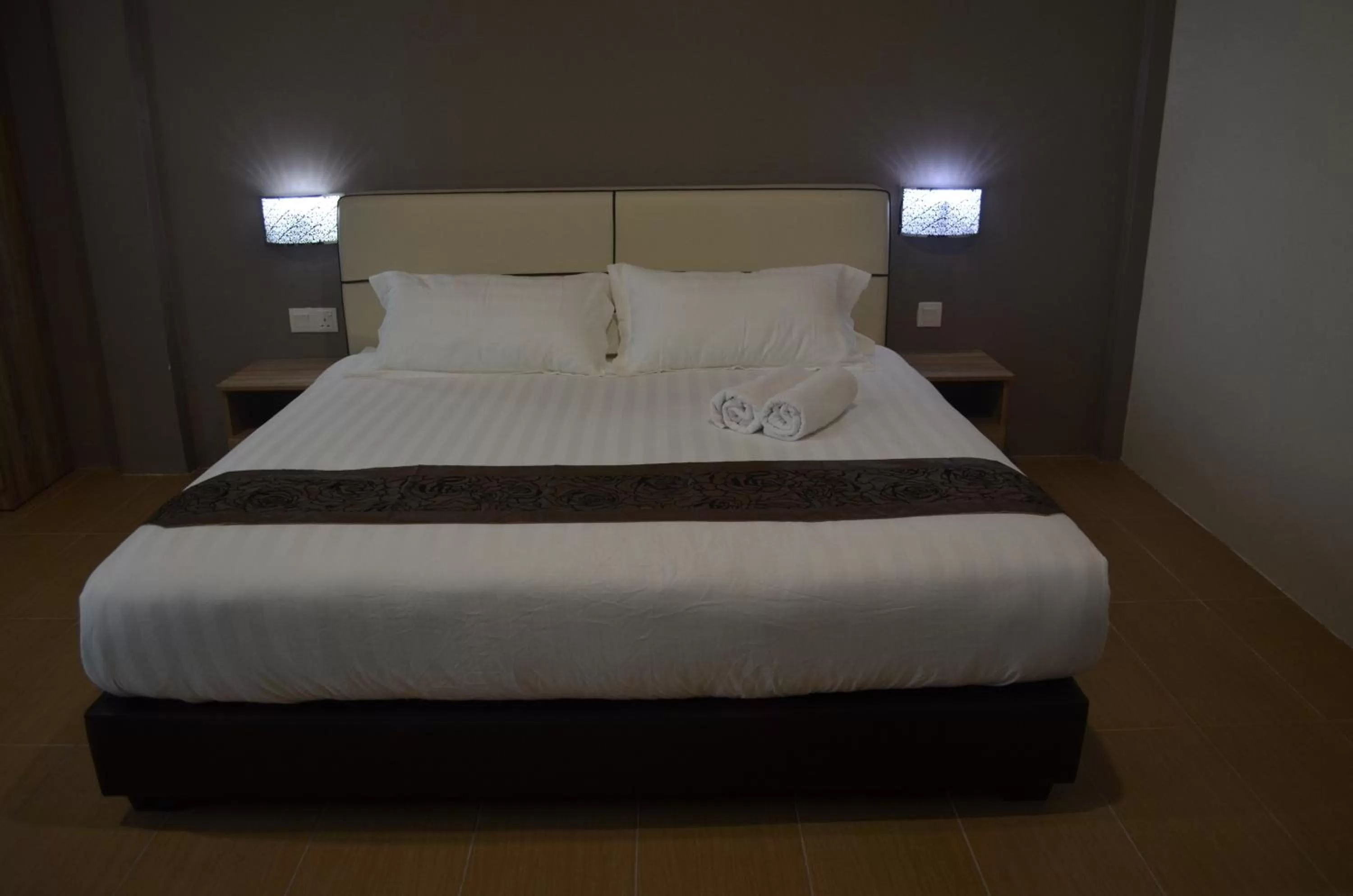 Bedroom, Bed in Welcome Inn GM