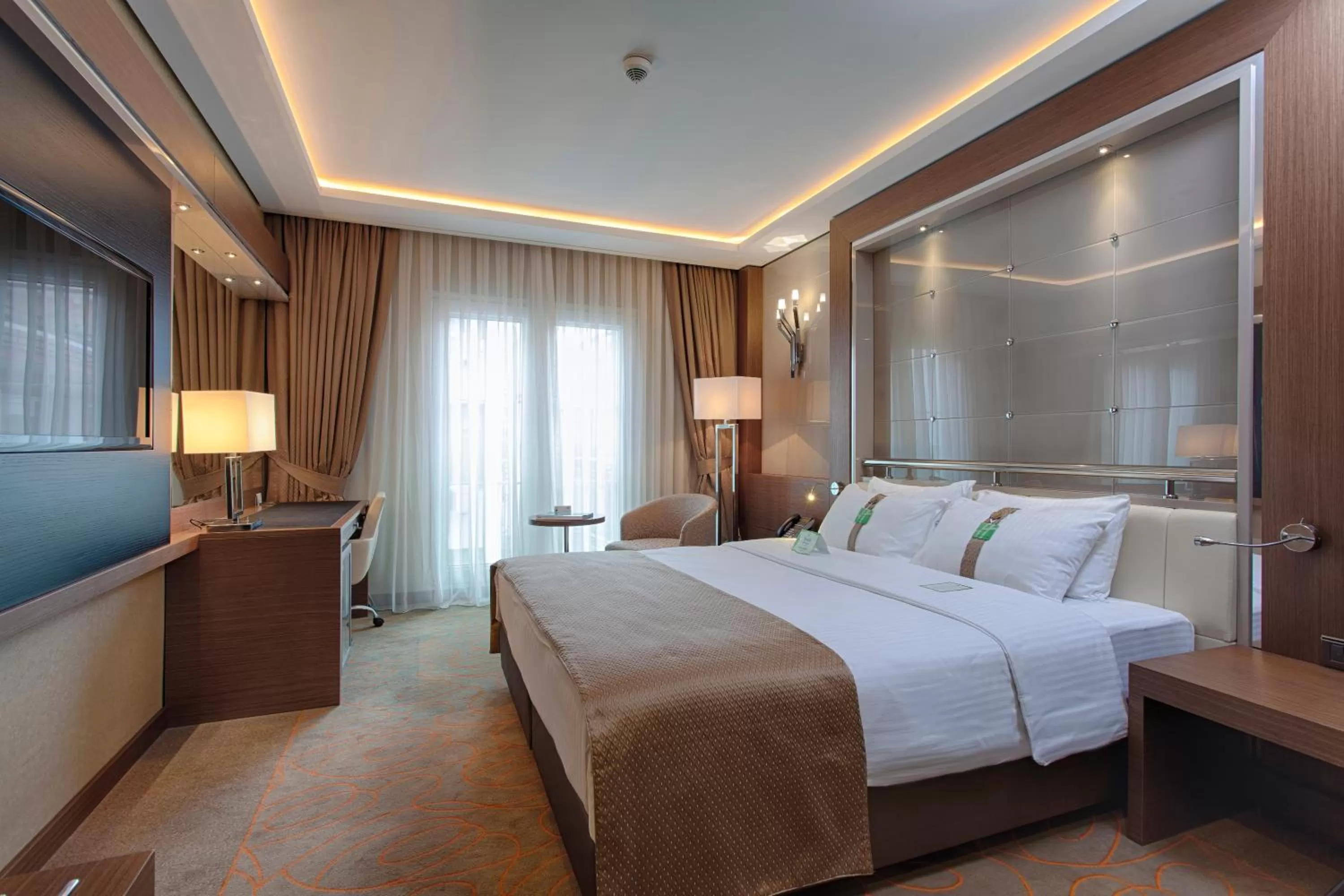 Photo of the whole room, Bed in Holiday Inn Ankara-Kavaklidere by IHG