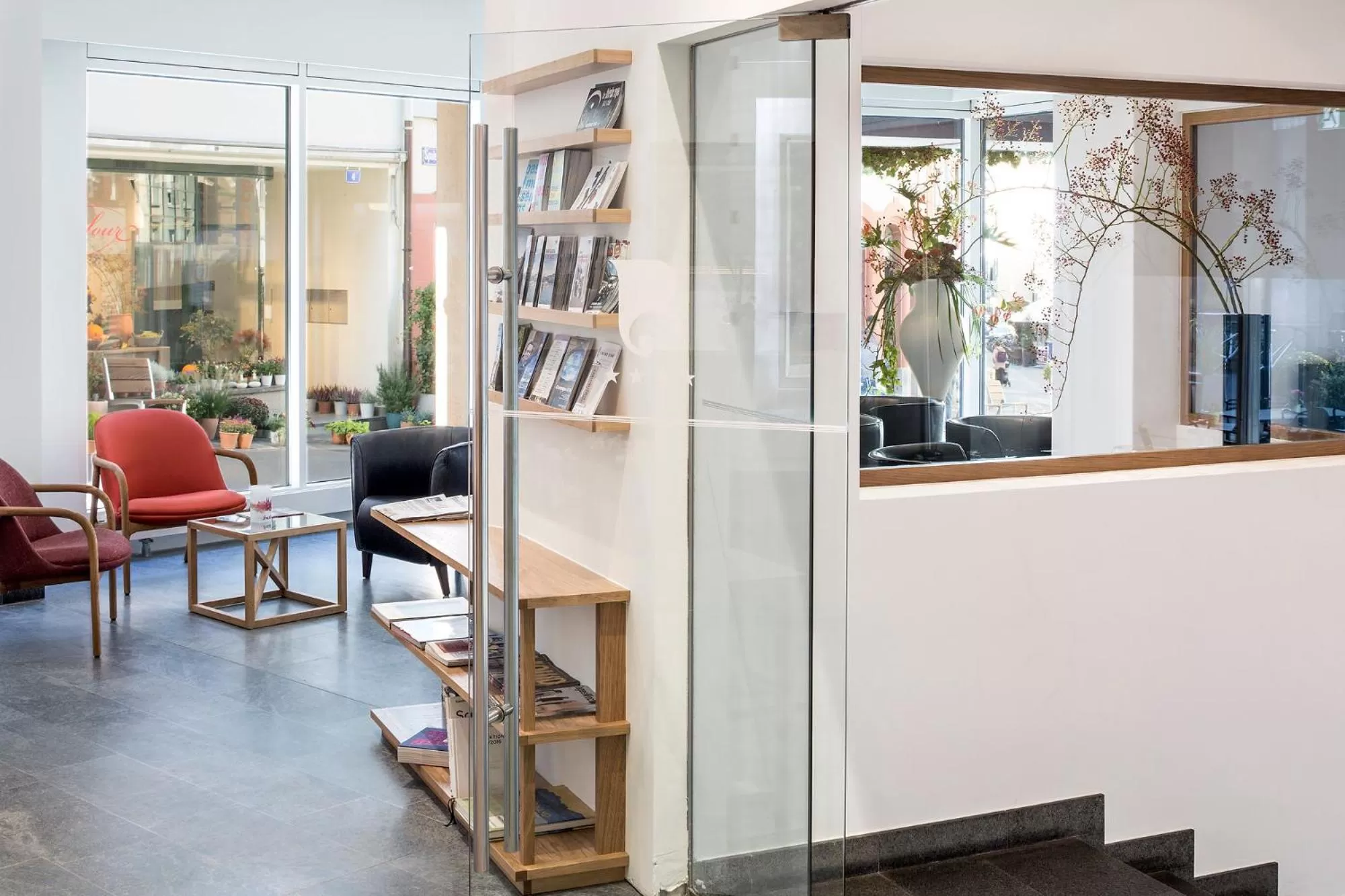 Lobby or reception in Hotel Basel - Da wohnen, wo Basel lebt!
