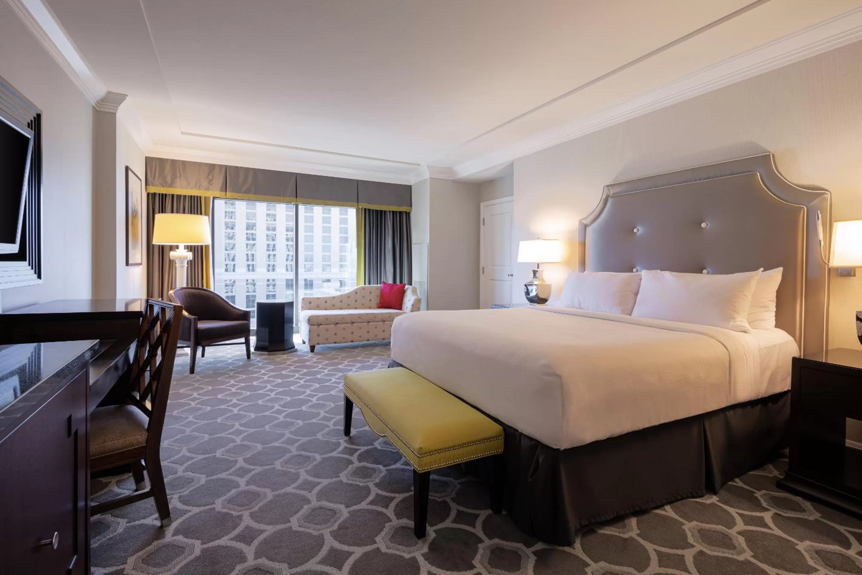 Bedroom, Bed in Caesars Palace Hotel & Casino