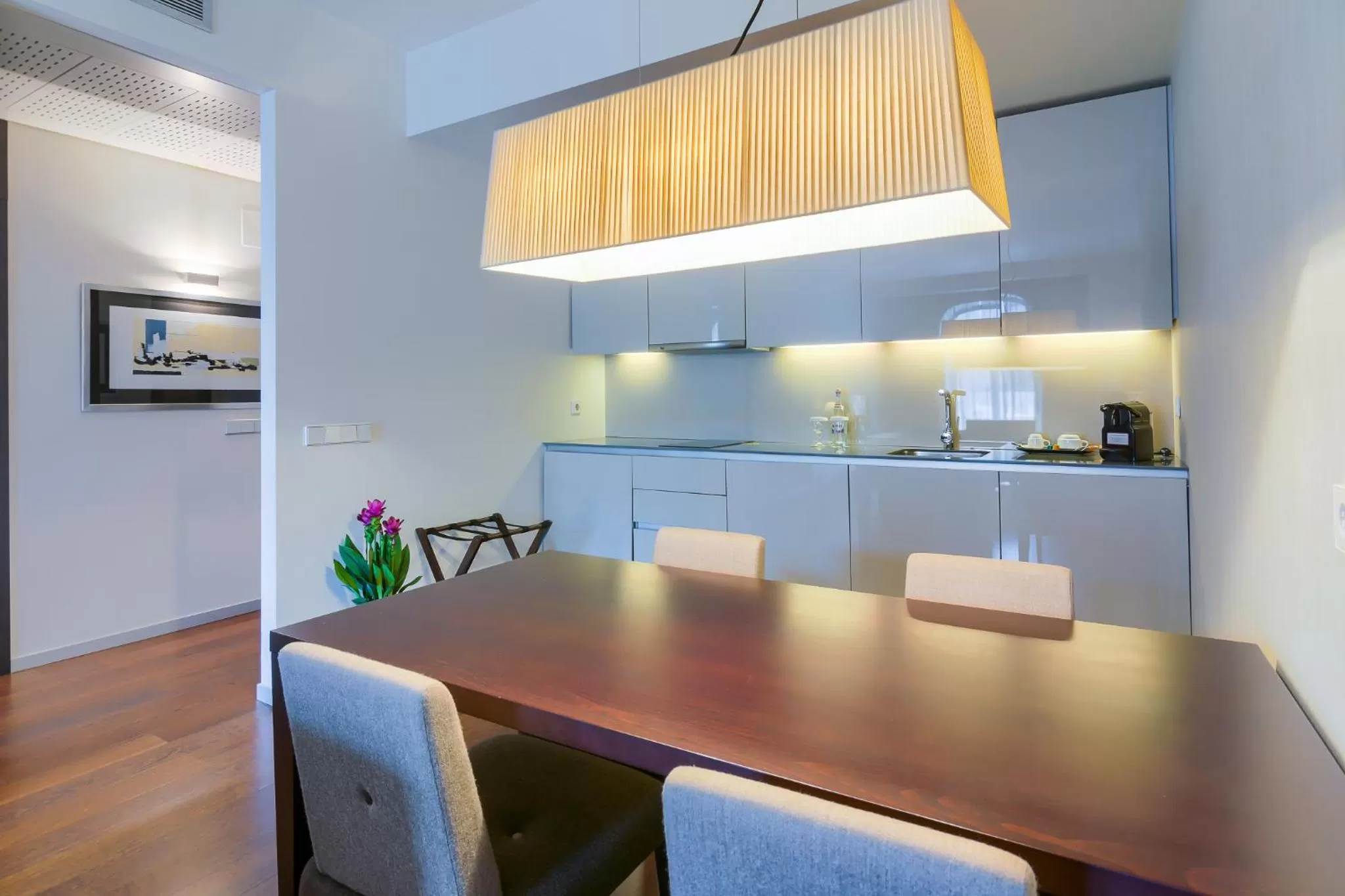 Kitchen or kitchenette in Hotel Cismigiu