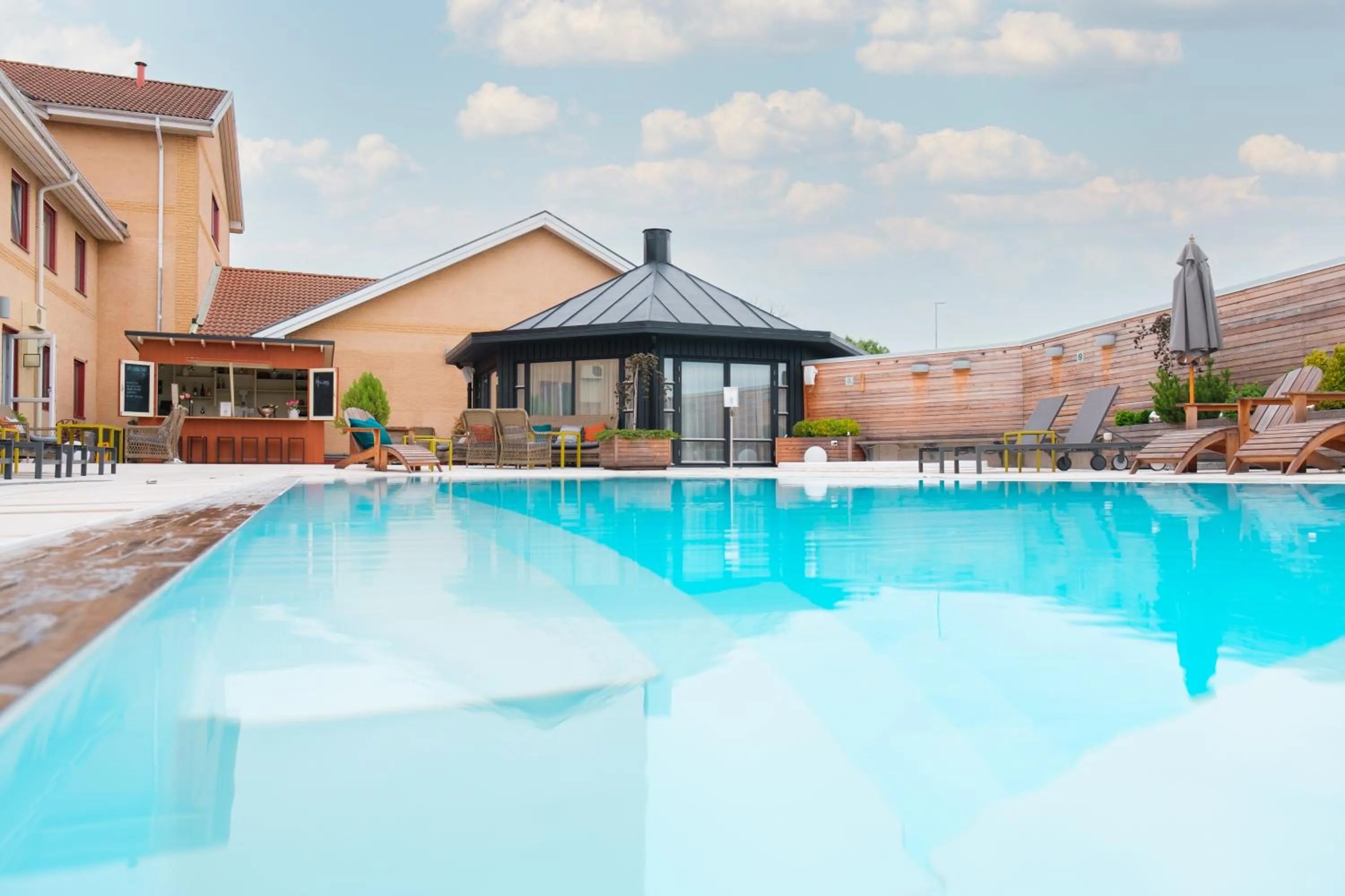 Swimming pool in Welcome Hotel Barkarby