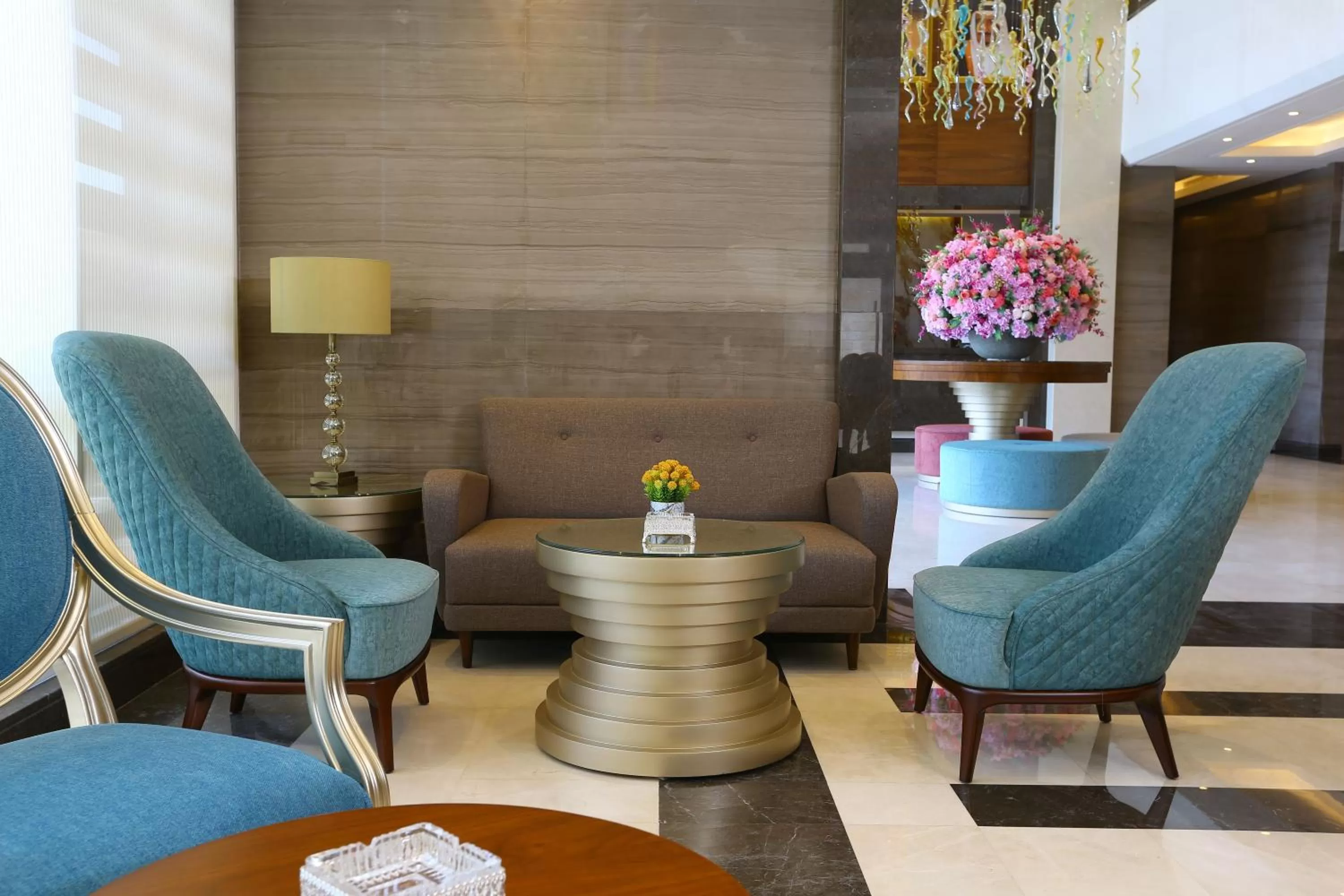 Breakfast in Weekend Hotel Sari