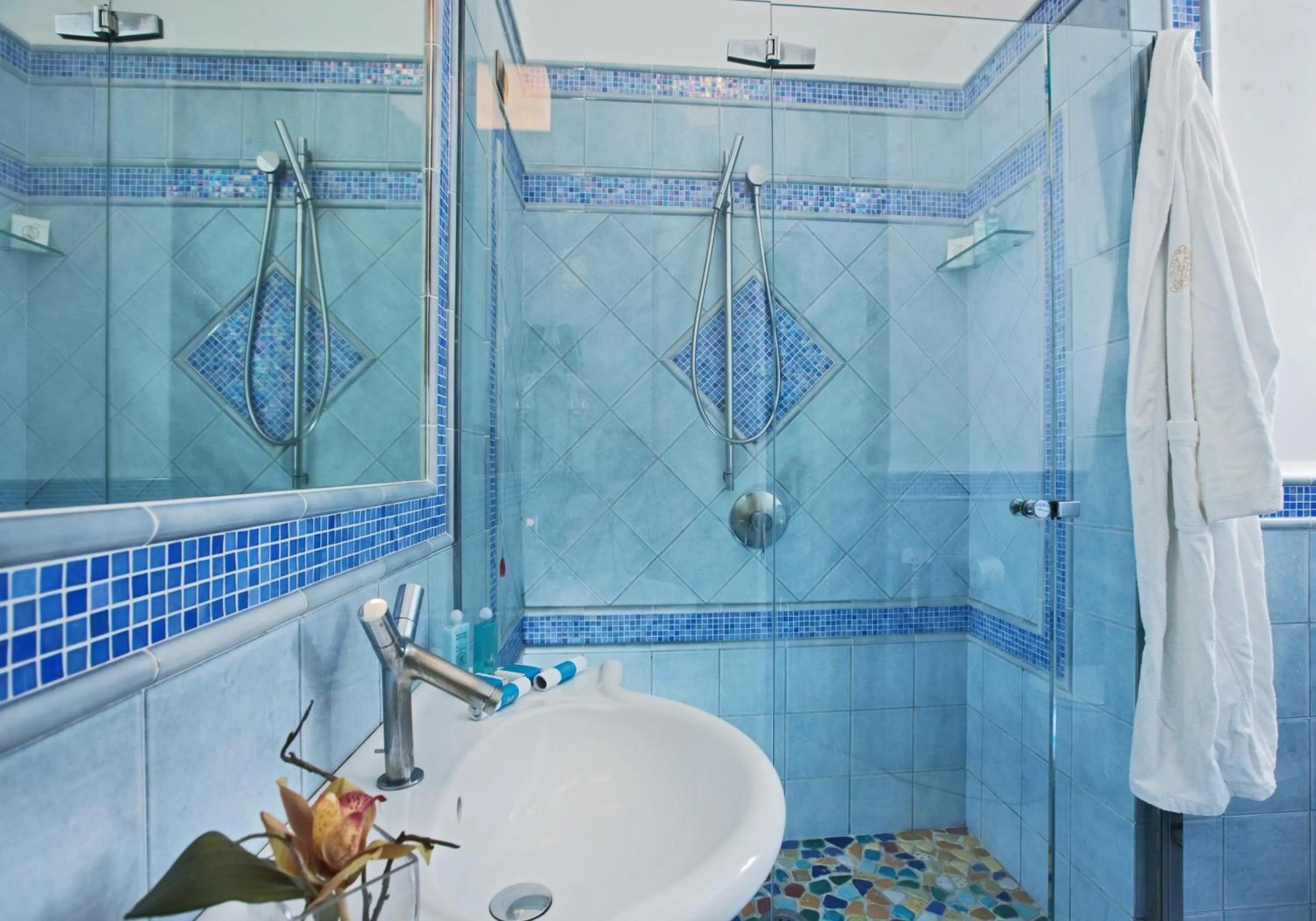 Shower in Hotel La Floridiana