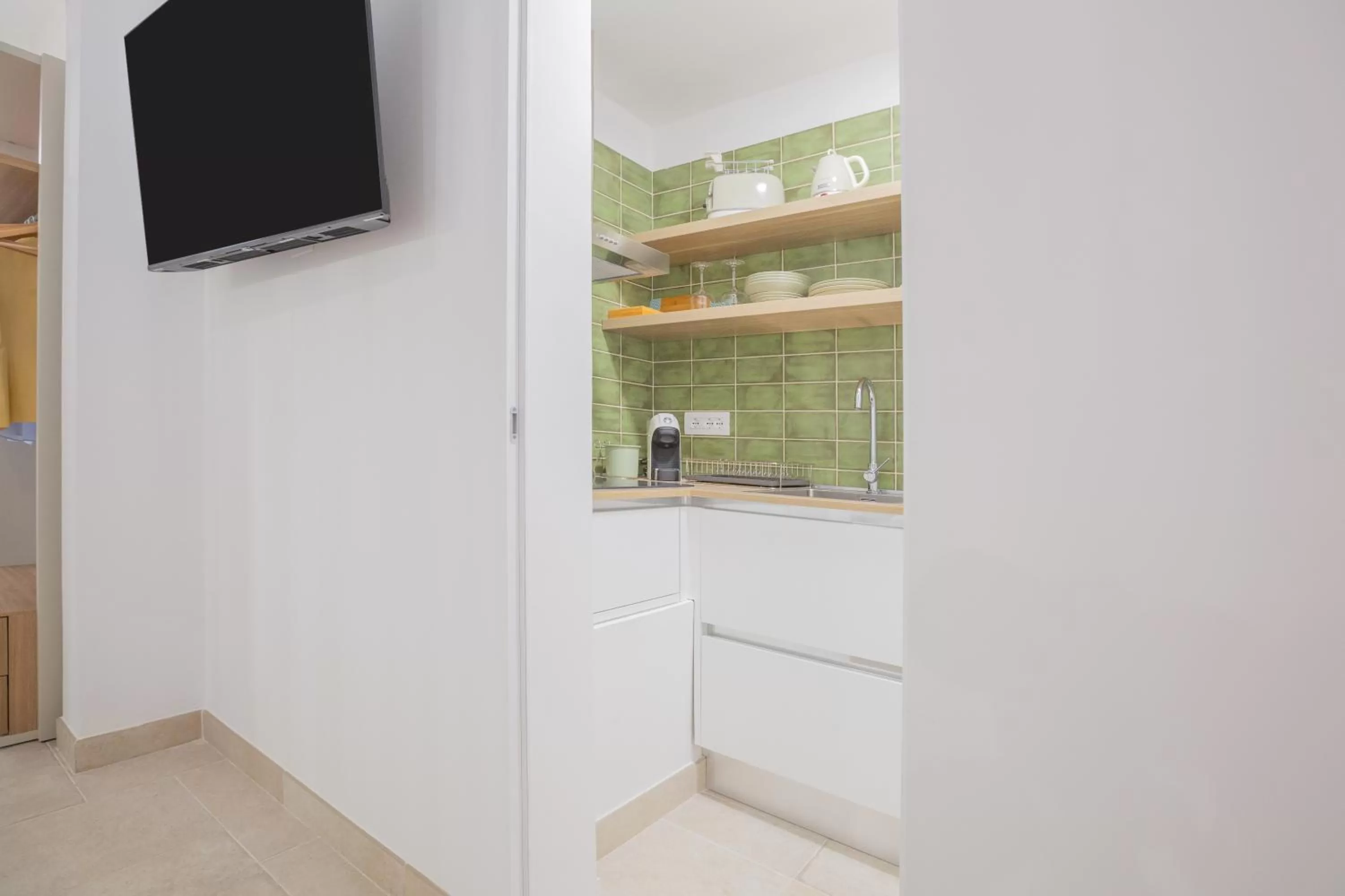 TV and multimedia in Filia Solis - Old Town SUITEs & SPA