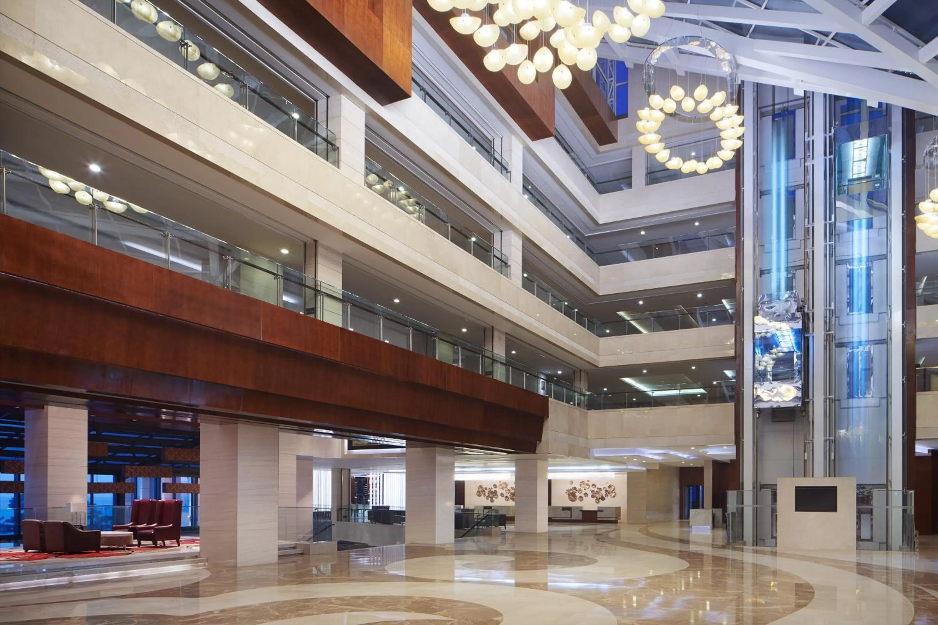Lobby or reception in Sheraton Yantai Golden Beach Resort