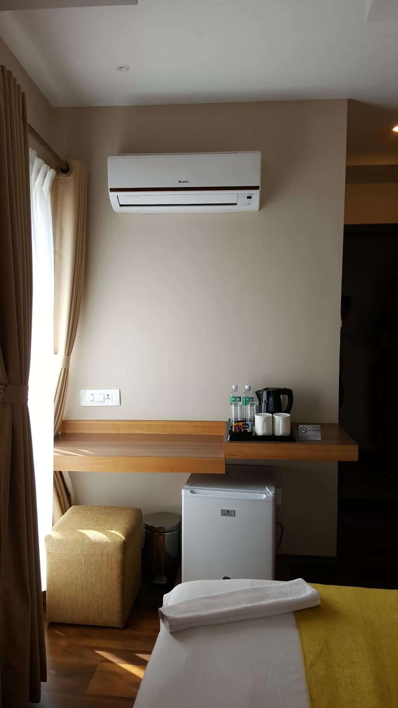 Coffee/tea facilities, Bed in Hotel Bihani