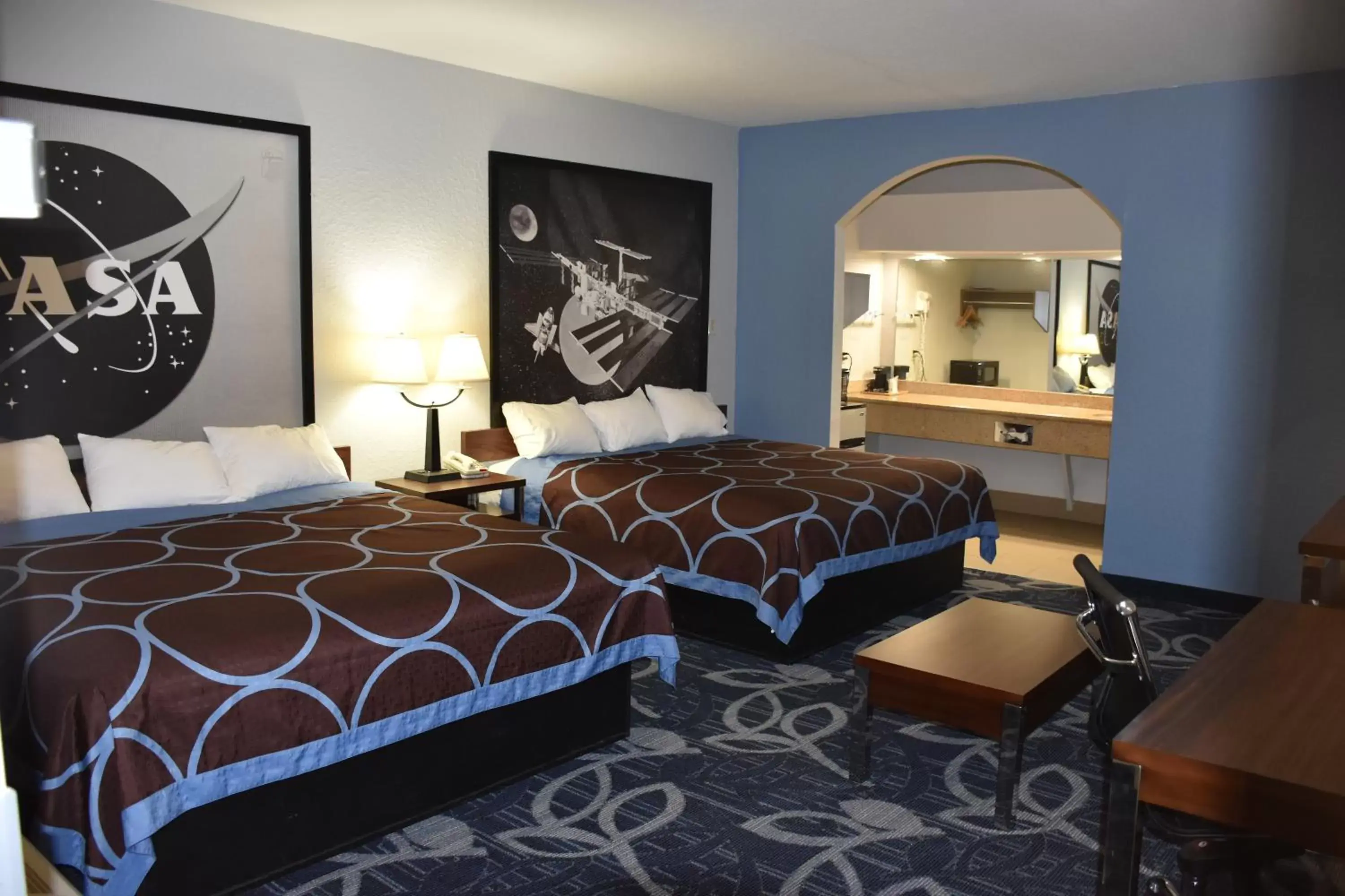 Double Room with Two Double Beds - Smoking in Super 8 by Wyndham Houston Hobby Airport South Double Room with Two Double Beds - Smoking in Super 8 by Wyndham Houston Hobby Airport South