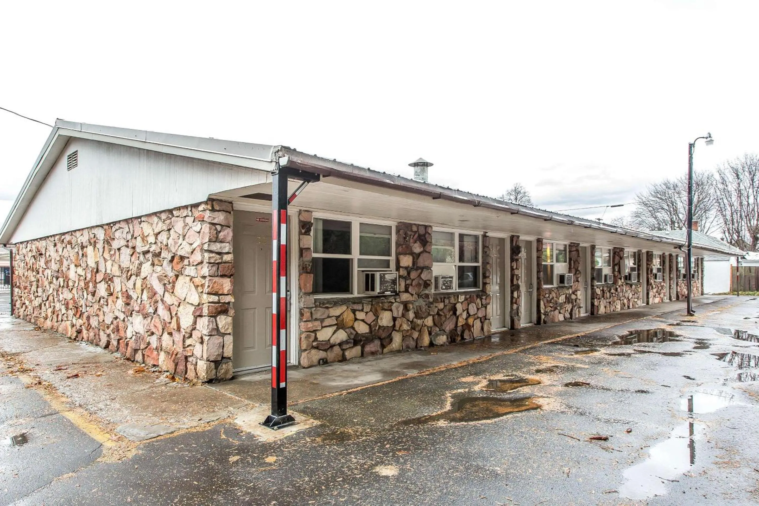 Property building in Rodeway Inn La Grande - Island City