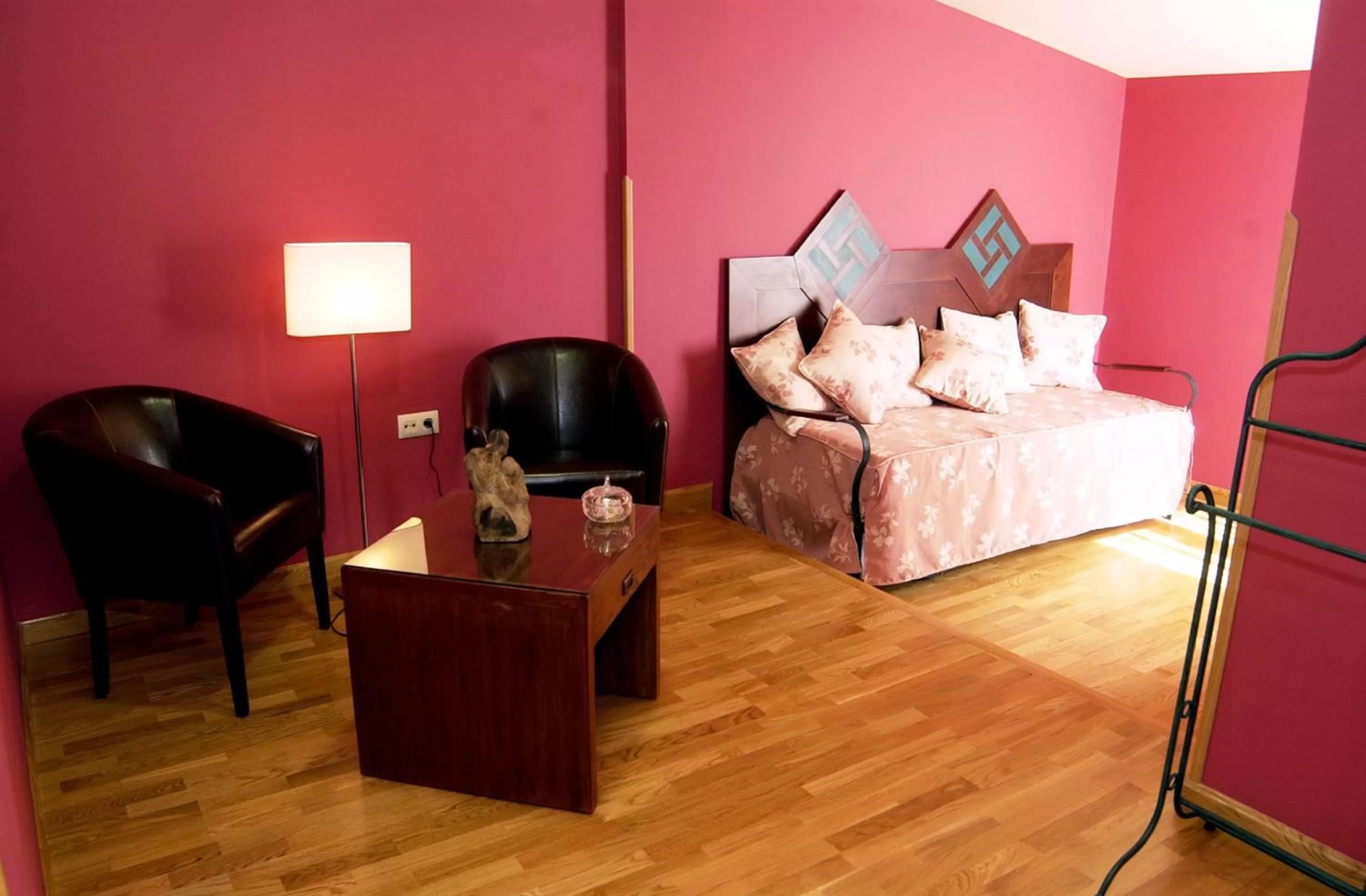 Seating area, Bed in Hotel Spa La Casa Mudéjar