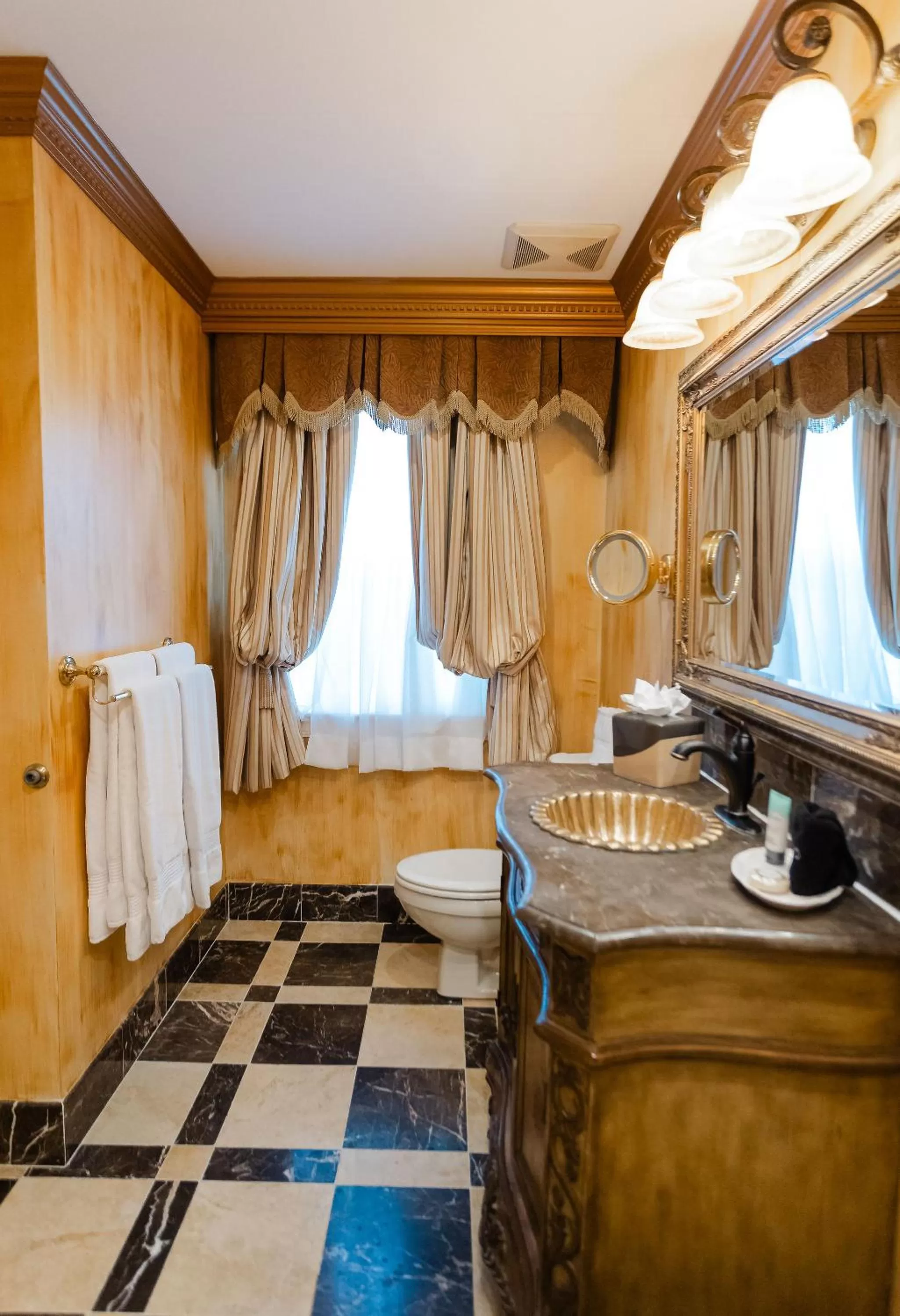 1840s Carrollton Inn