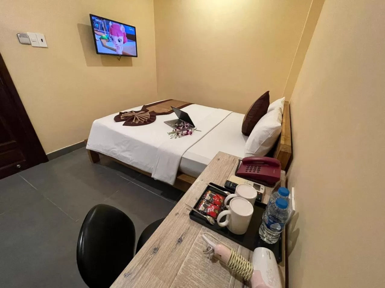 Bed in Ipeace Hotel - Bùi Viện Walking Street