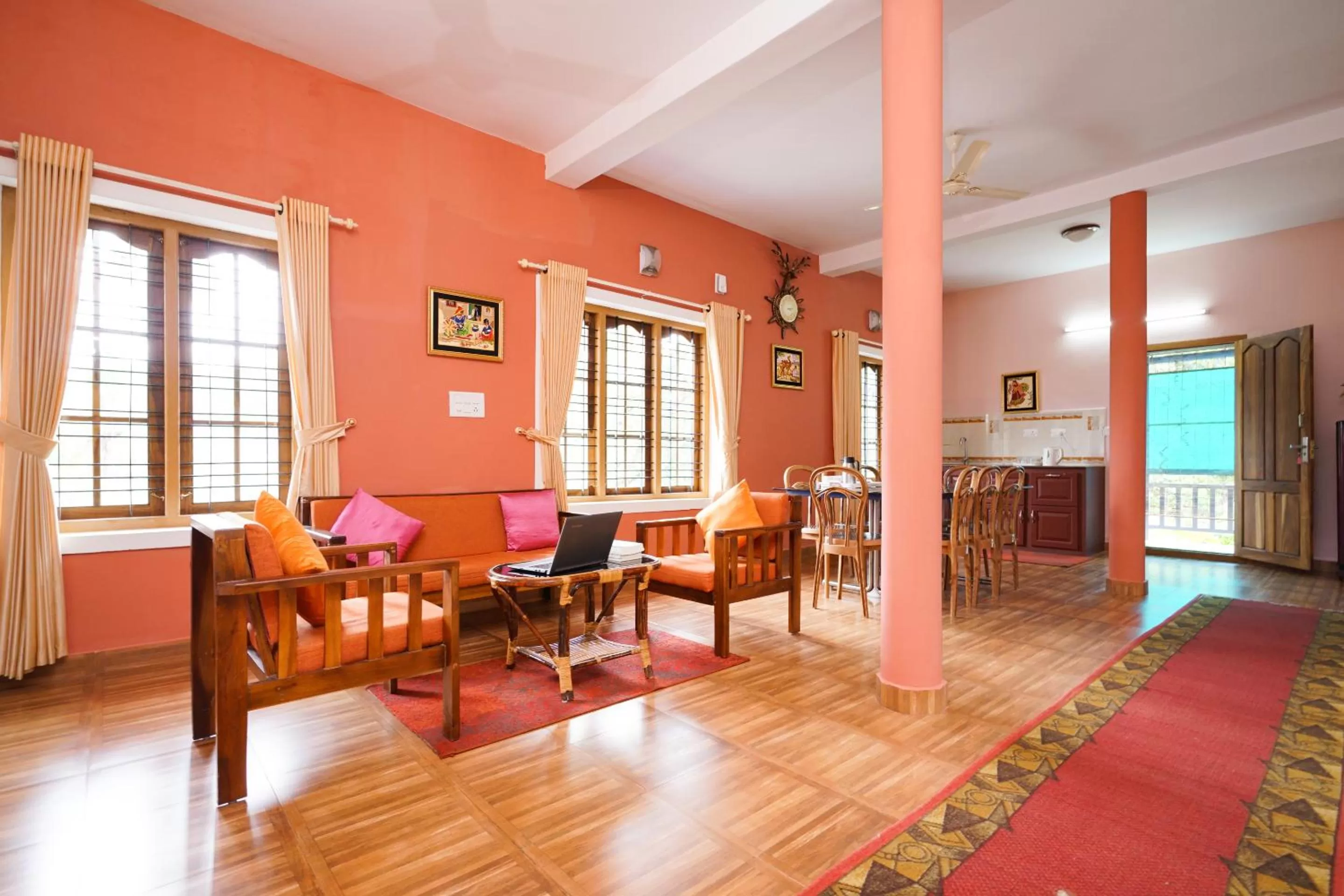 Restaurant/Places to Eat in Munnar Blue Mist