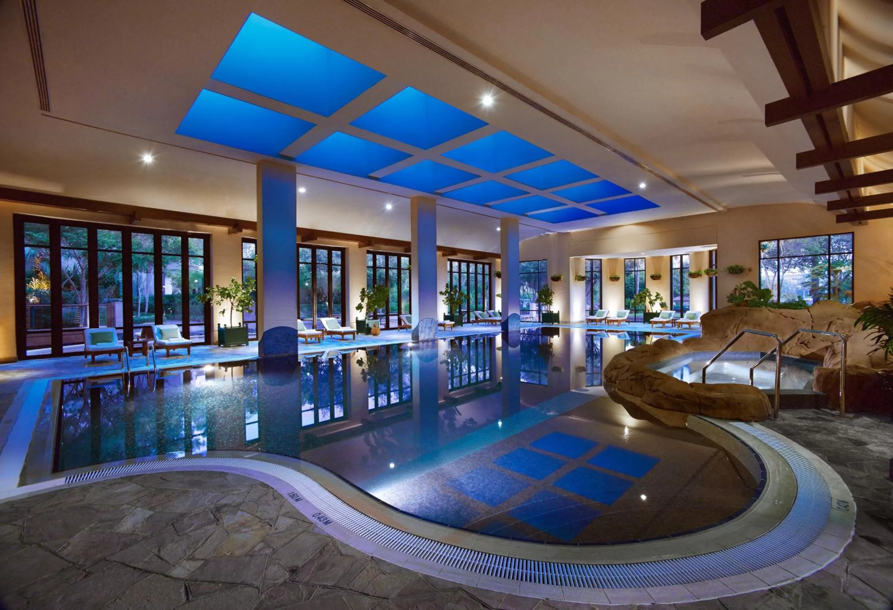 Swimming pool in Grand Hyatt Residence