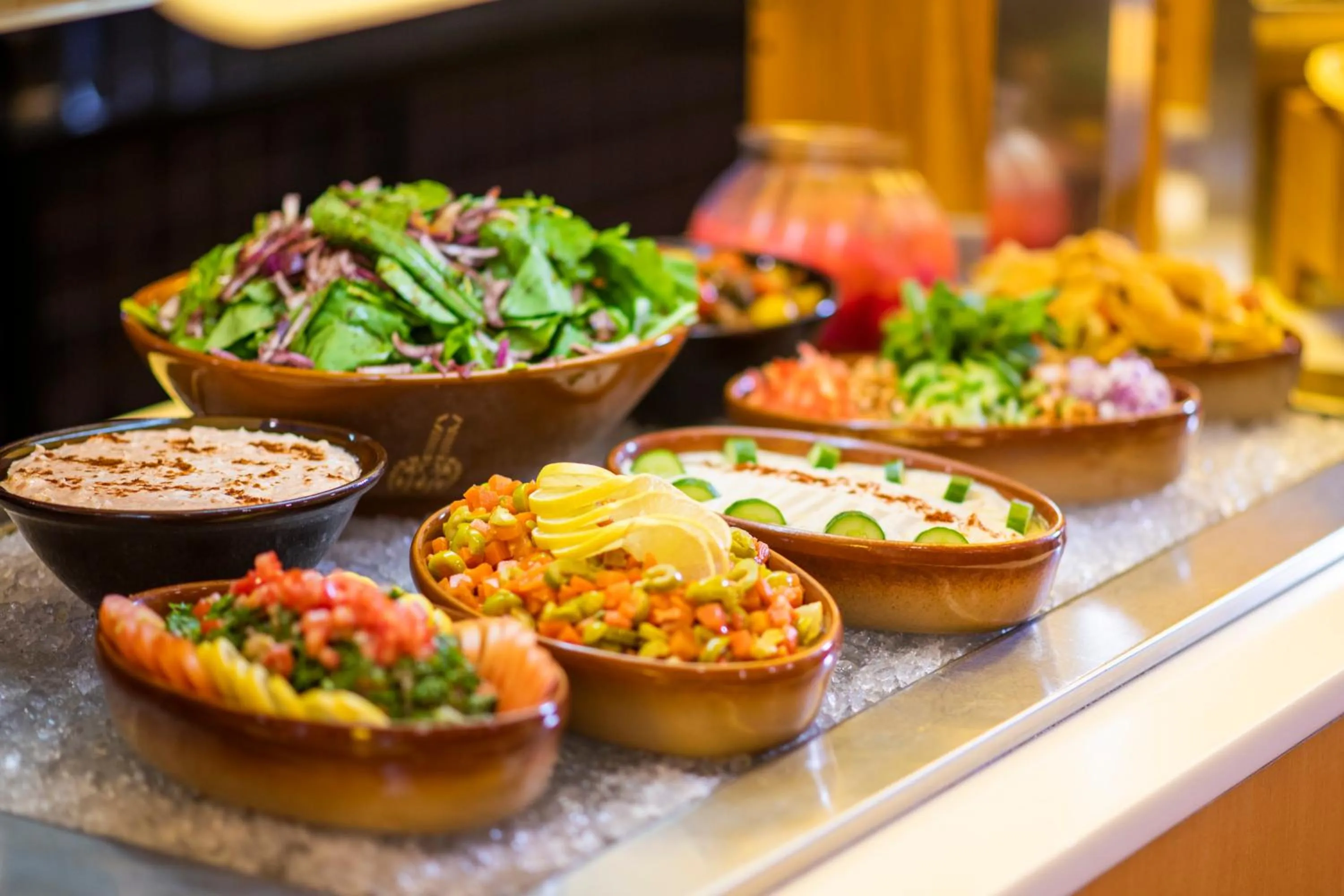 Restaurant/places to eat in Holiday Inn Muscat AlSeeb by IHG