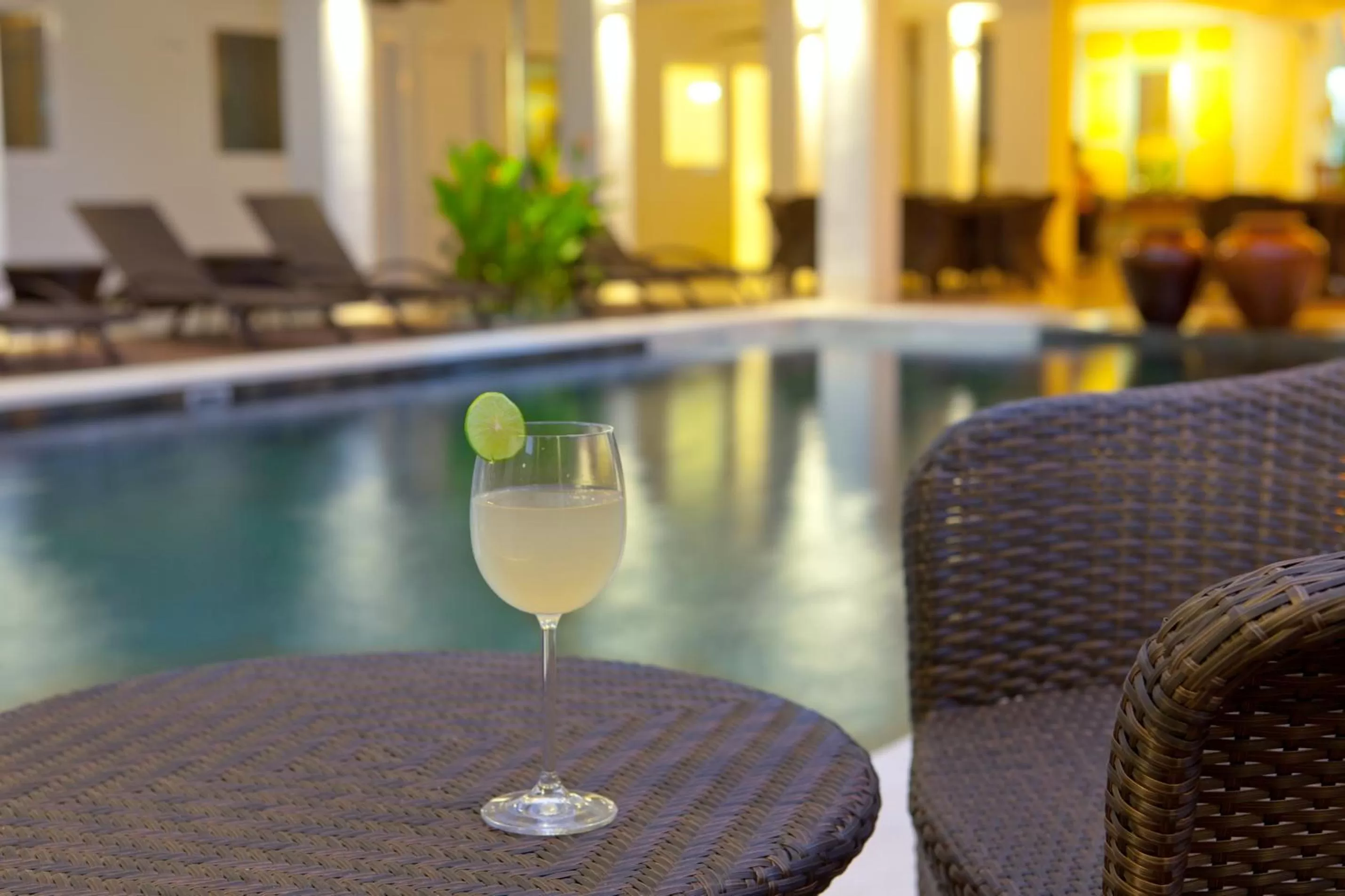 Alcoholic drinks in Samsara Inn