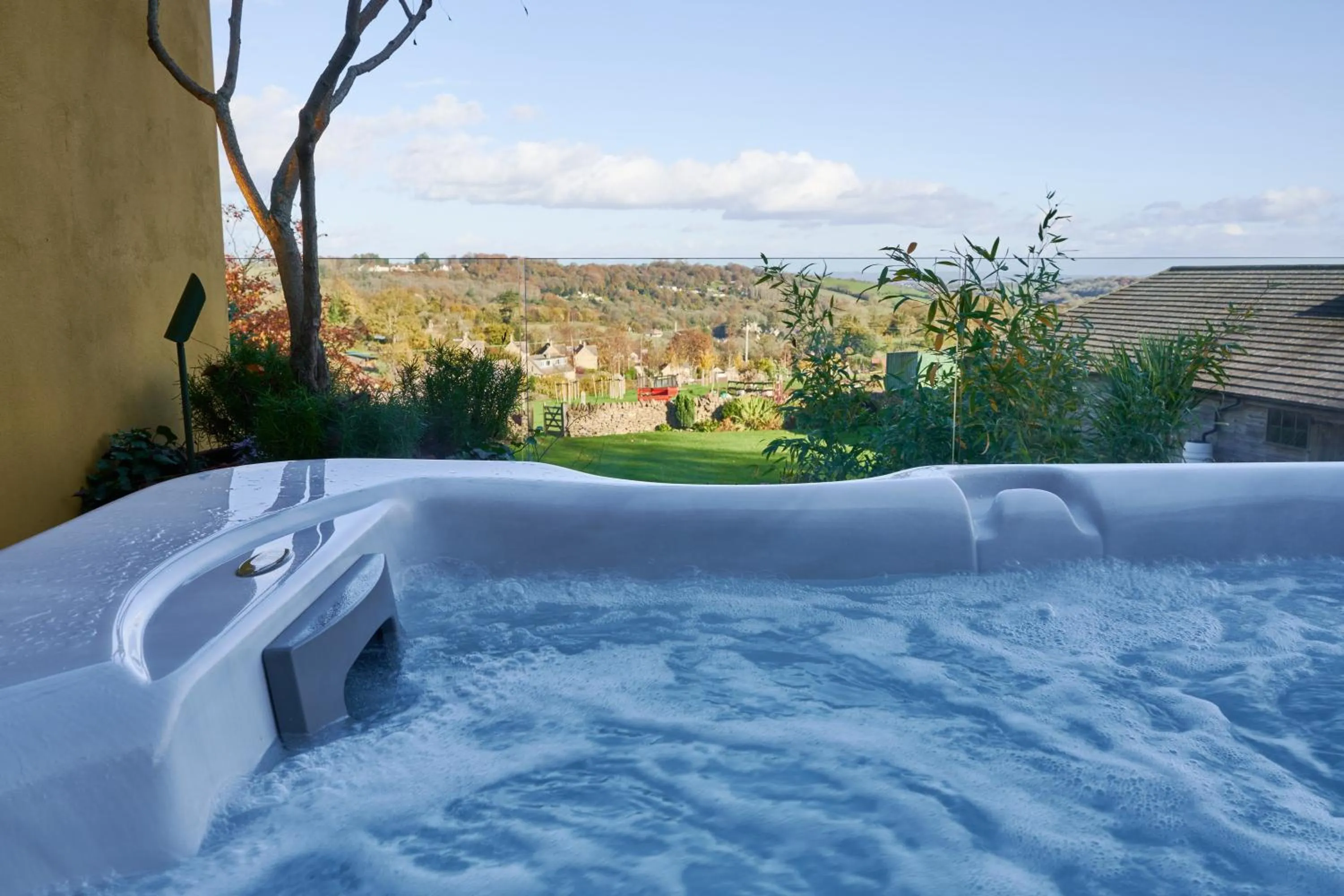 Mews Hot Tub Room in Homewood Hotel & Spa - Small Luxury Hotels of the World