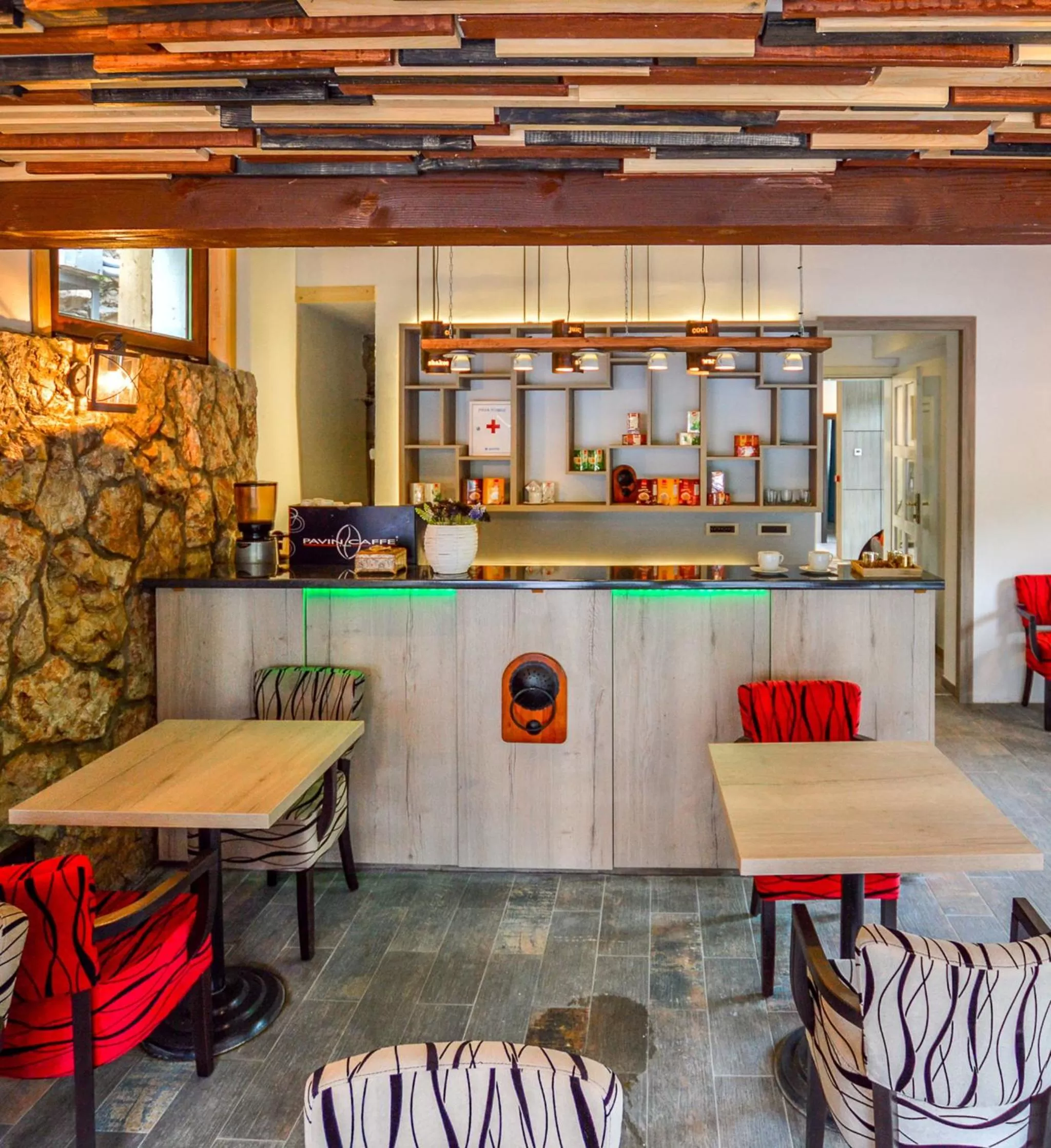 Restaurant/places to eat, Lounge/Bar in Heritage Hotel Gate of Sarajevo