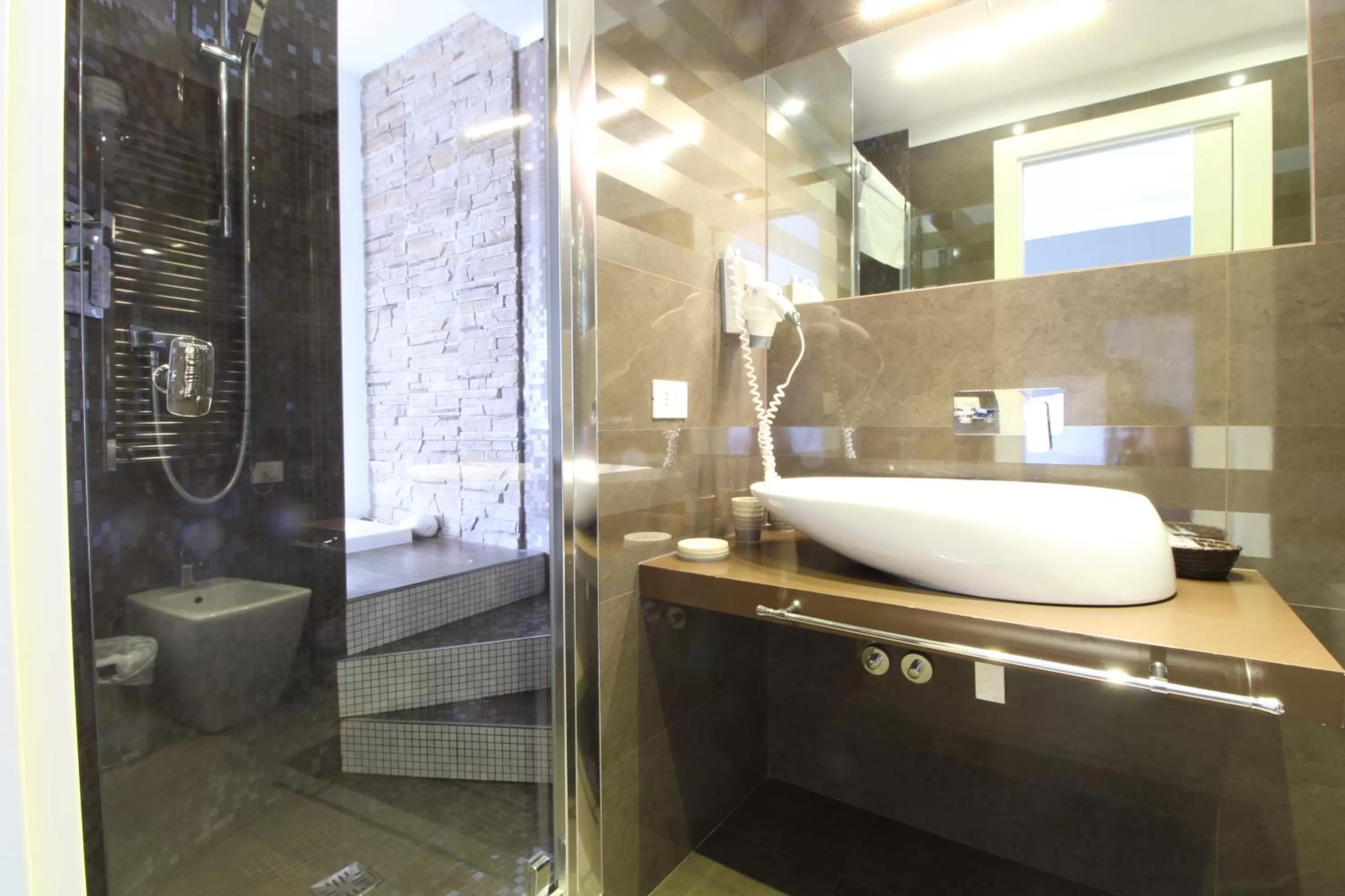 Shower in Caos Calmo