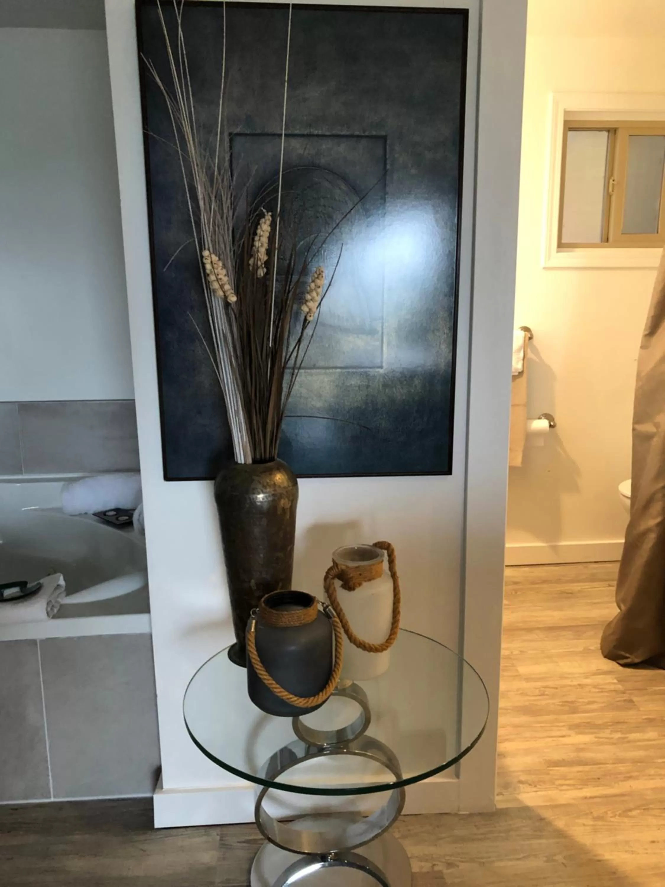 Coffee/tea facilities in Qualicum Breeze Beach Resort