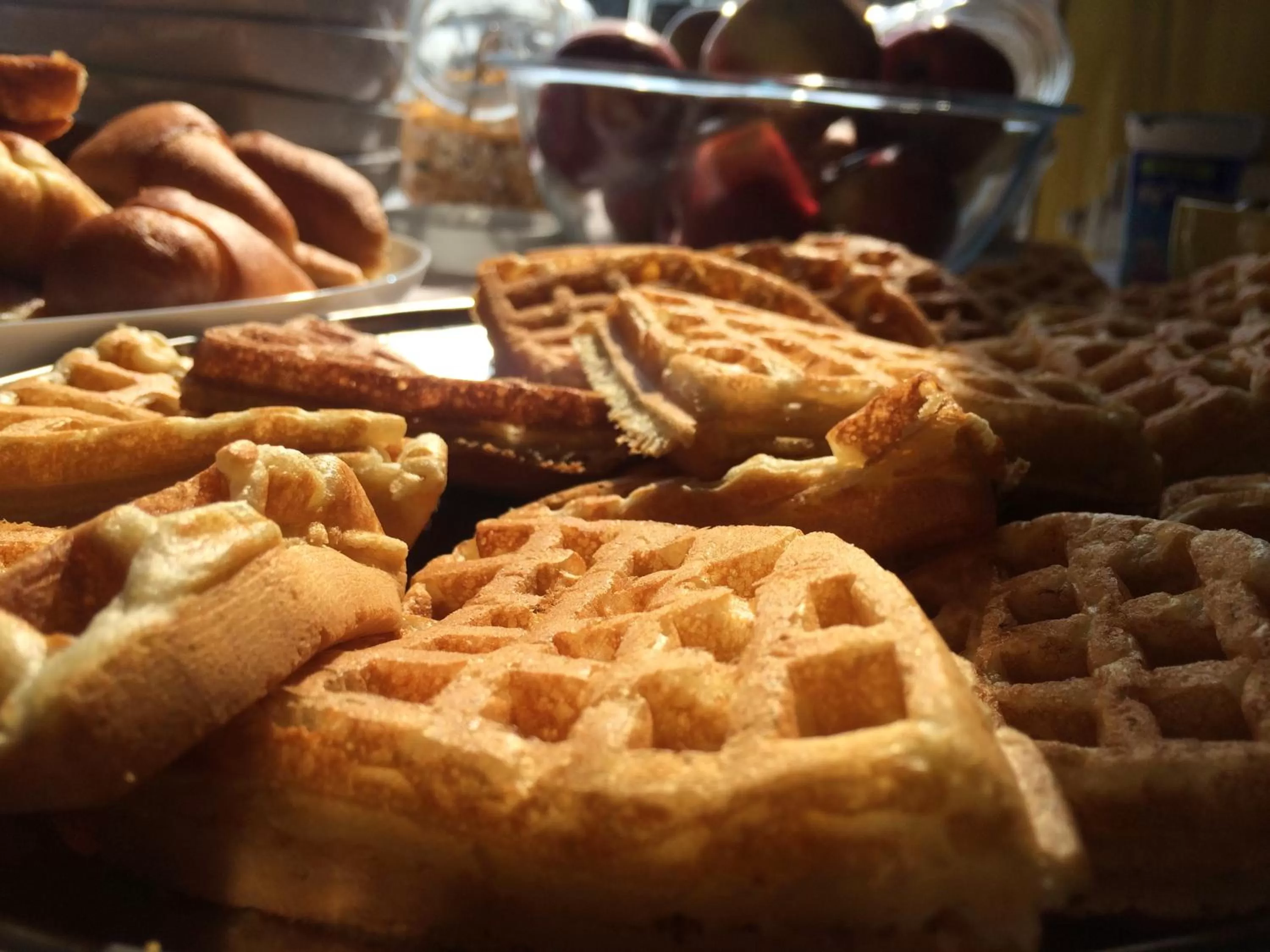 Breakfast in ArkaBarka 2- Floating Dream Rooms and Apartments