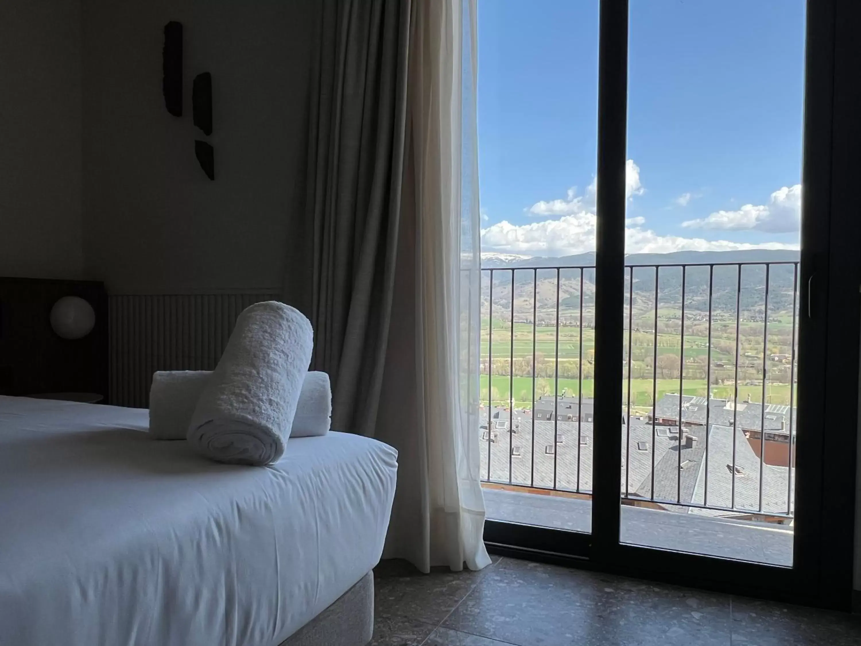 Twin Room with Mountain View in CIM HOTEL BOUTIQUE Twin Room with Mountain View in CIM HOTEL BOUTIQUE