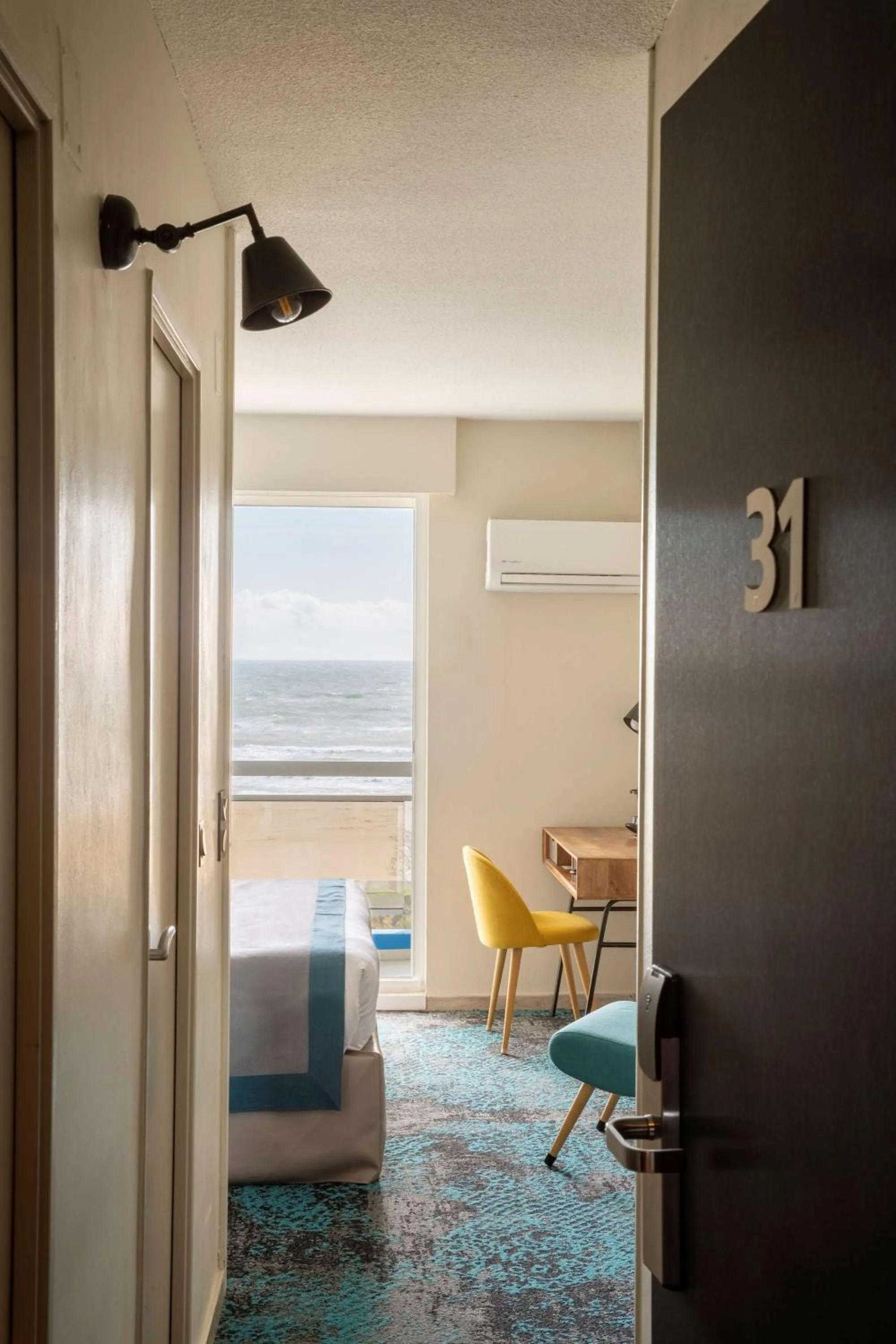 Bedroom in Best Western Plus Hotel Canet-Plage