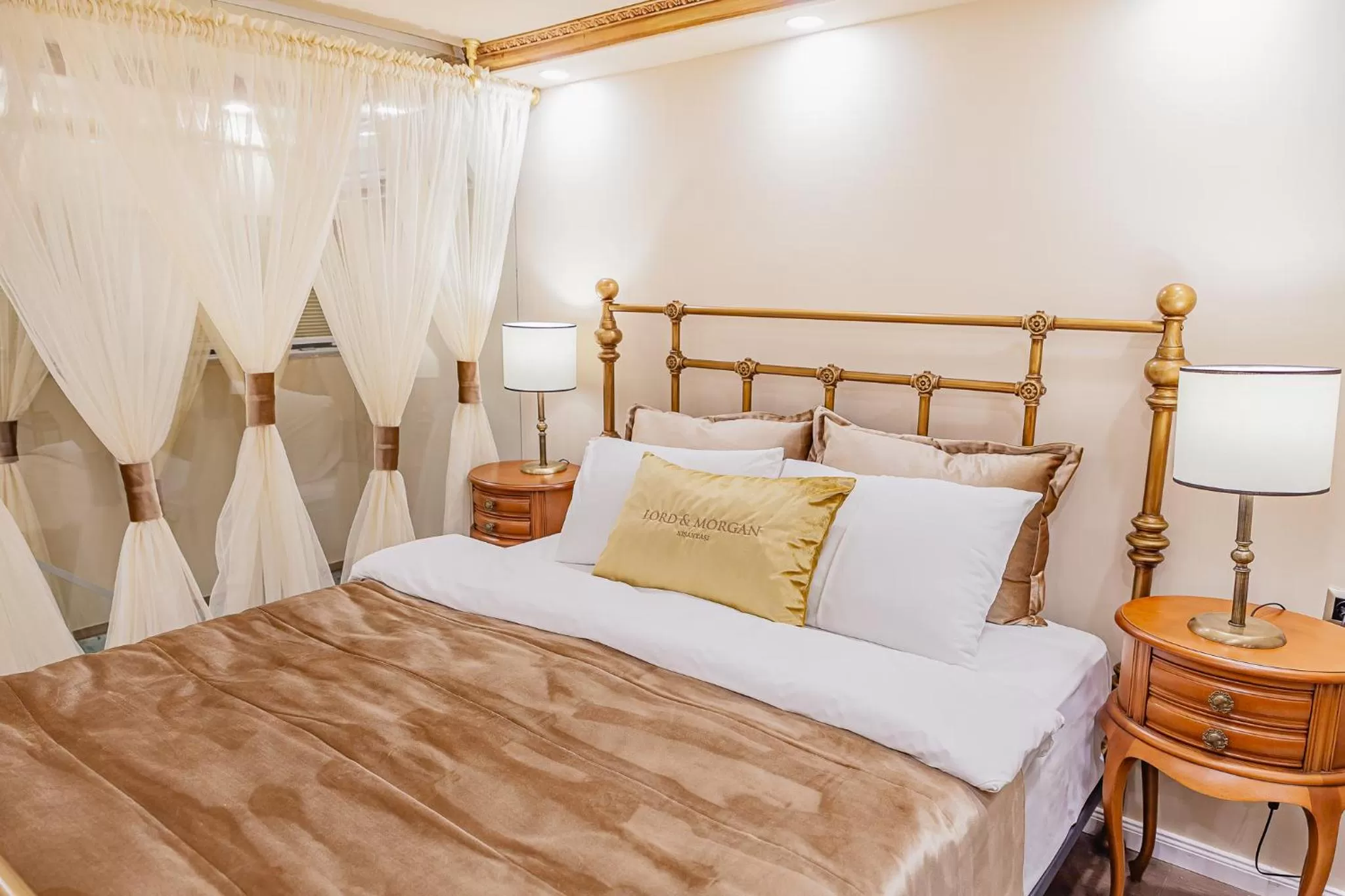 Photo of the whole room in Lord Morgan & Exclusive Design Nişantaşı