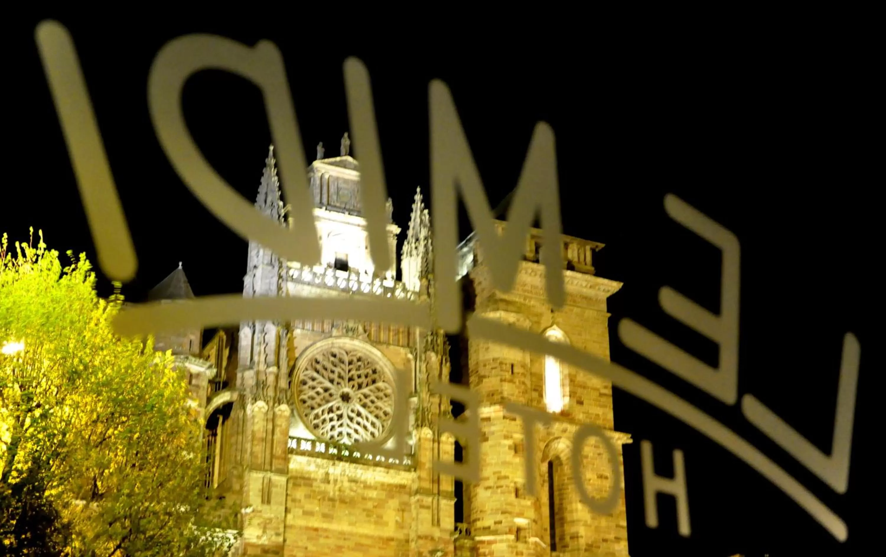 View (from property/room) in Logis Hôtel Restaurant du Midi - Rodez Centre