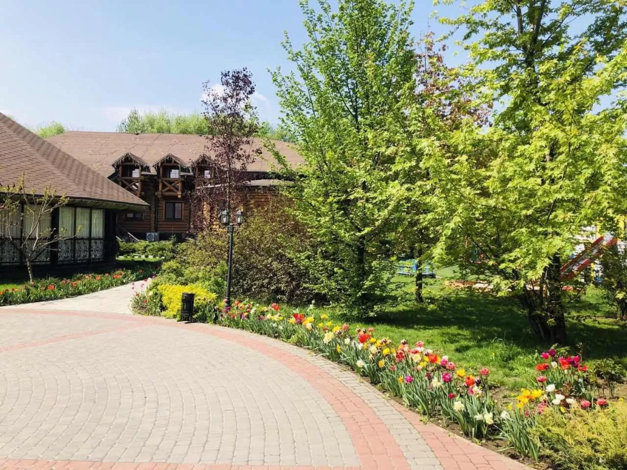 Property Building in Petrovskyi Brovar