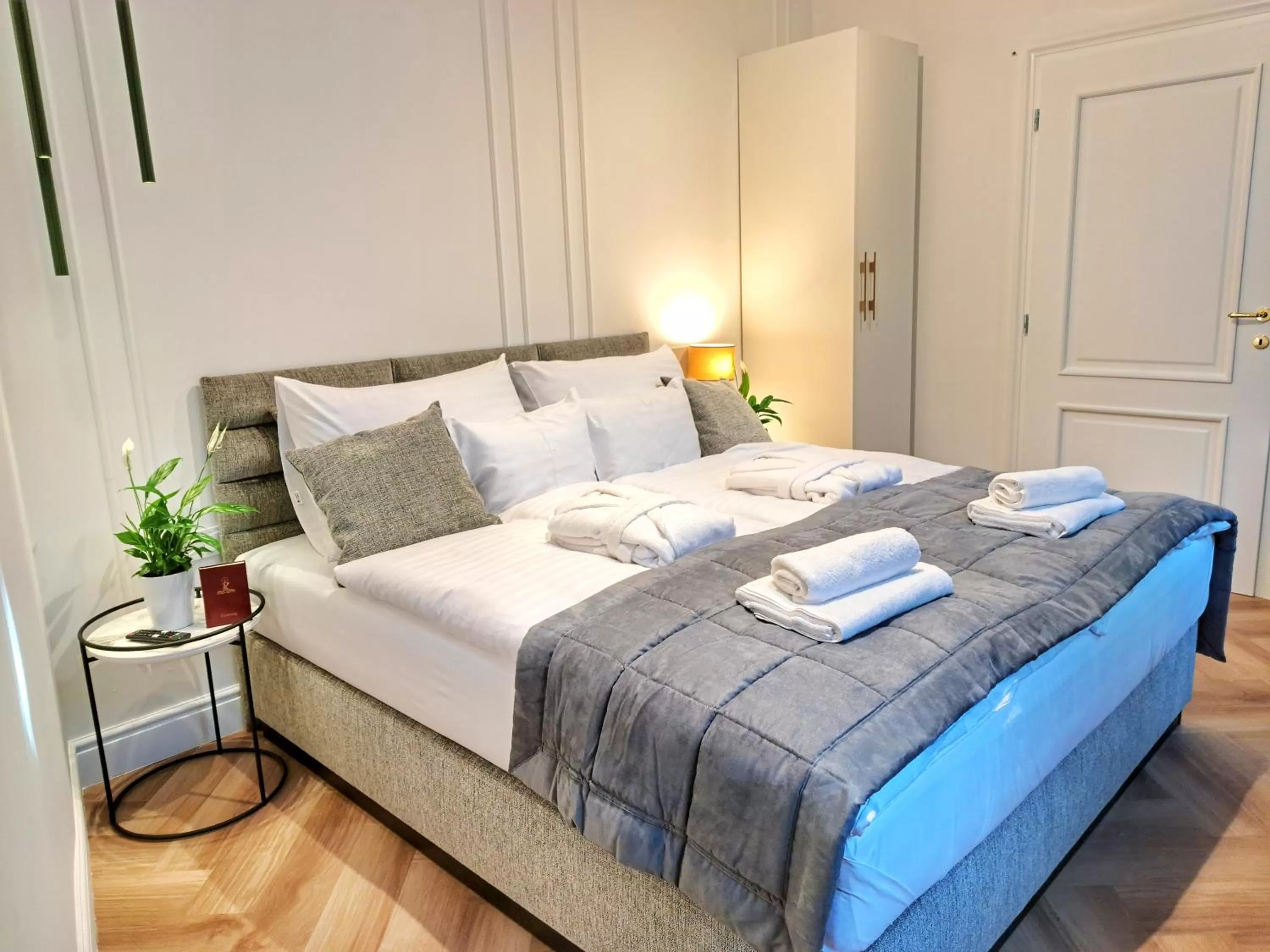 Bedroom, Bed in Hotel Domus Collis