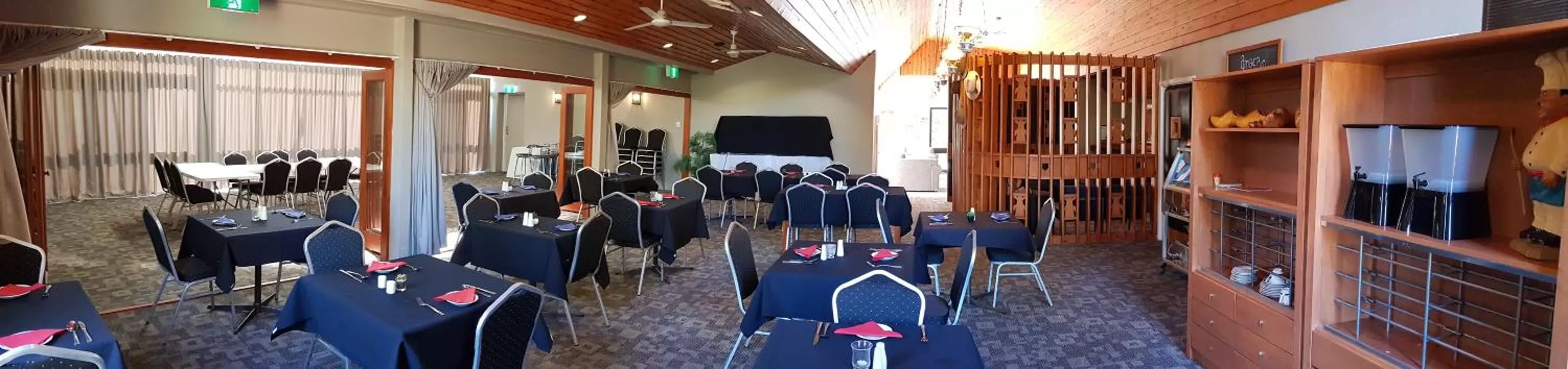 Restaurant/places to eat in Amber Court Motor Inn