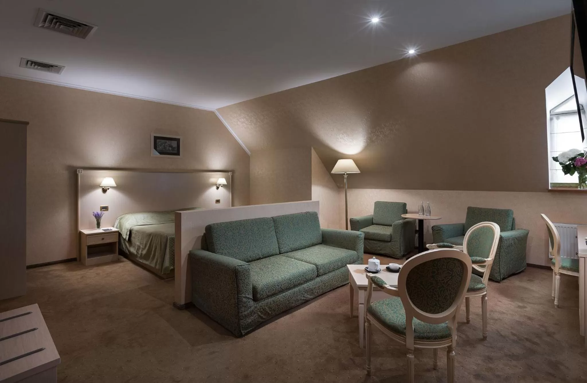 Bed in ONOVO Dendra Hotel