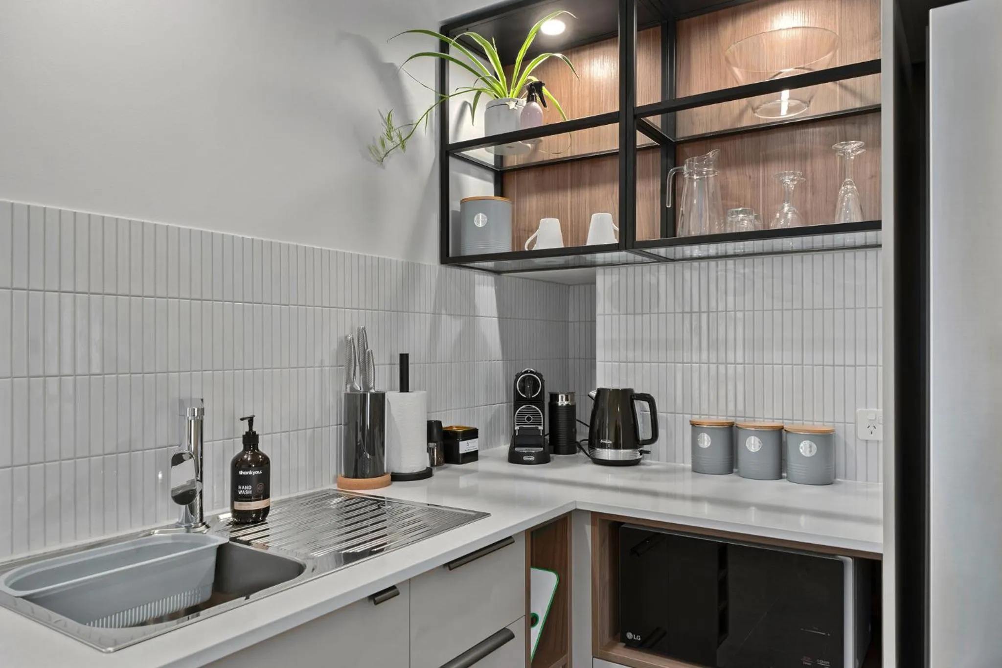 Kitchen or kitchenette in Bluegum Dubbo