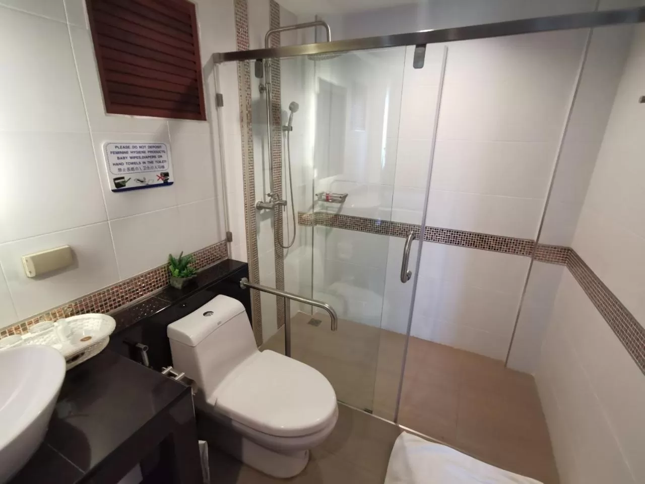 Shower in Hotel De Wualai