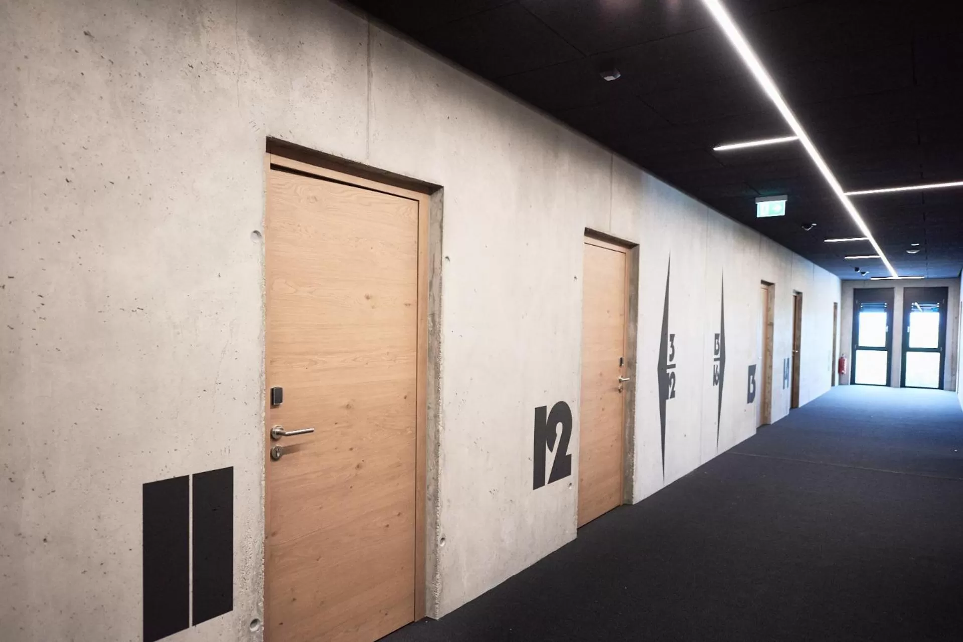 Property building in bäck stage