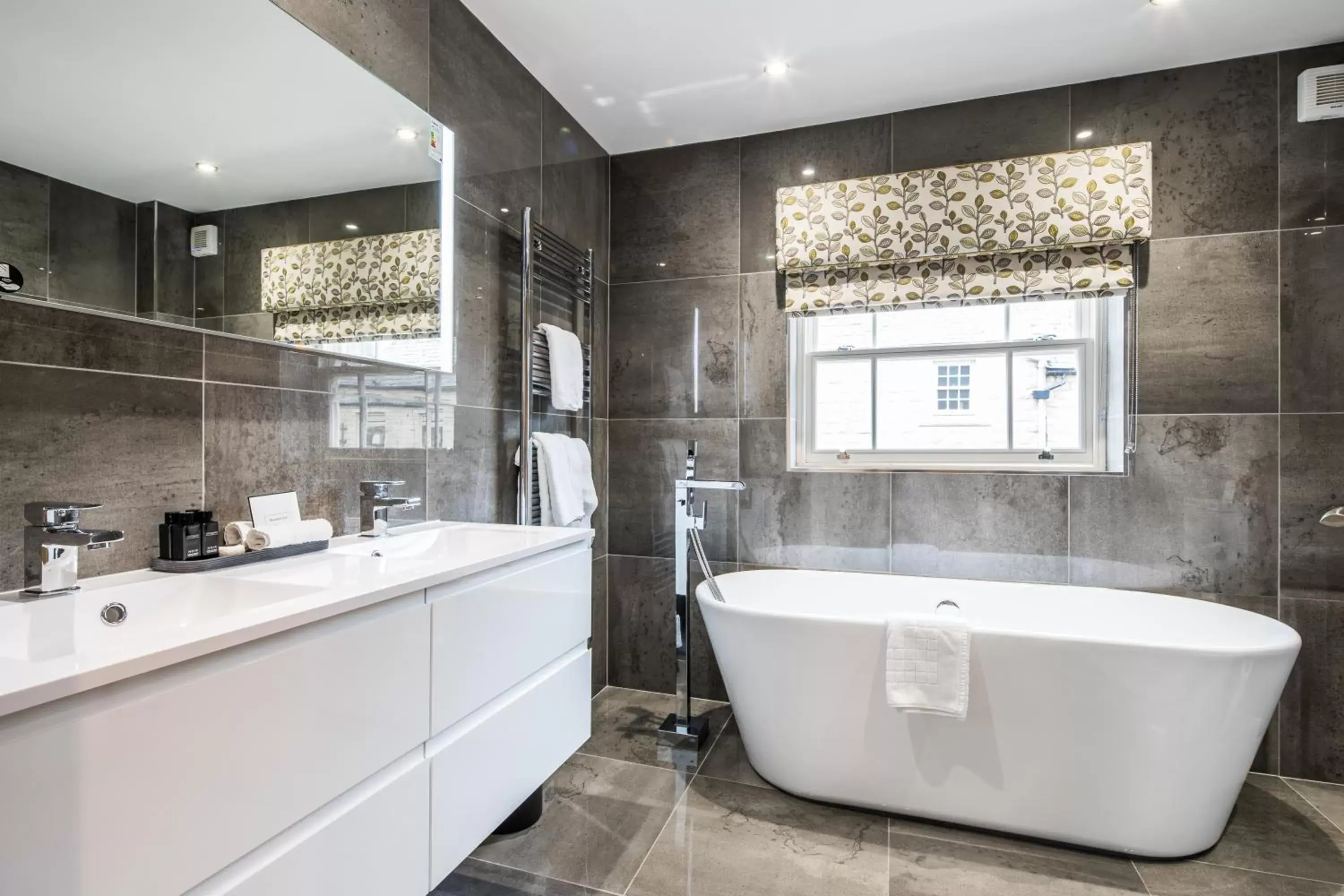 Superior King Suite in The H Boutique Hotel Superior King Suite in The H Boutique Hotel